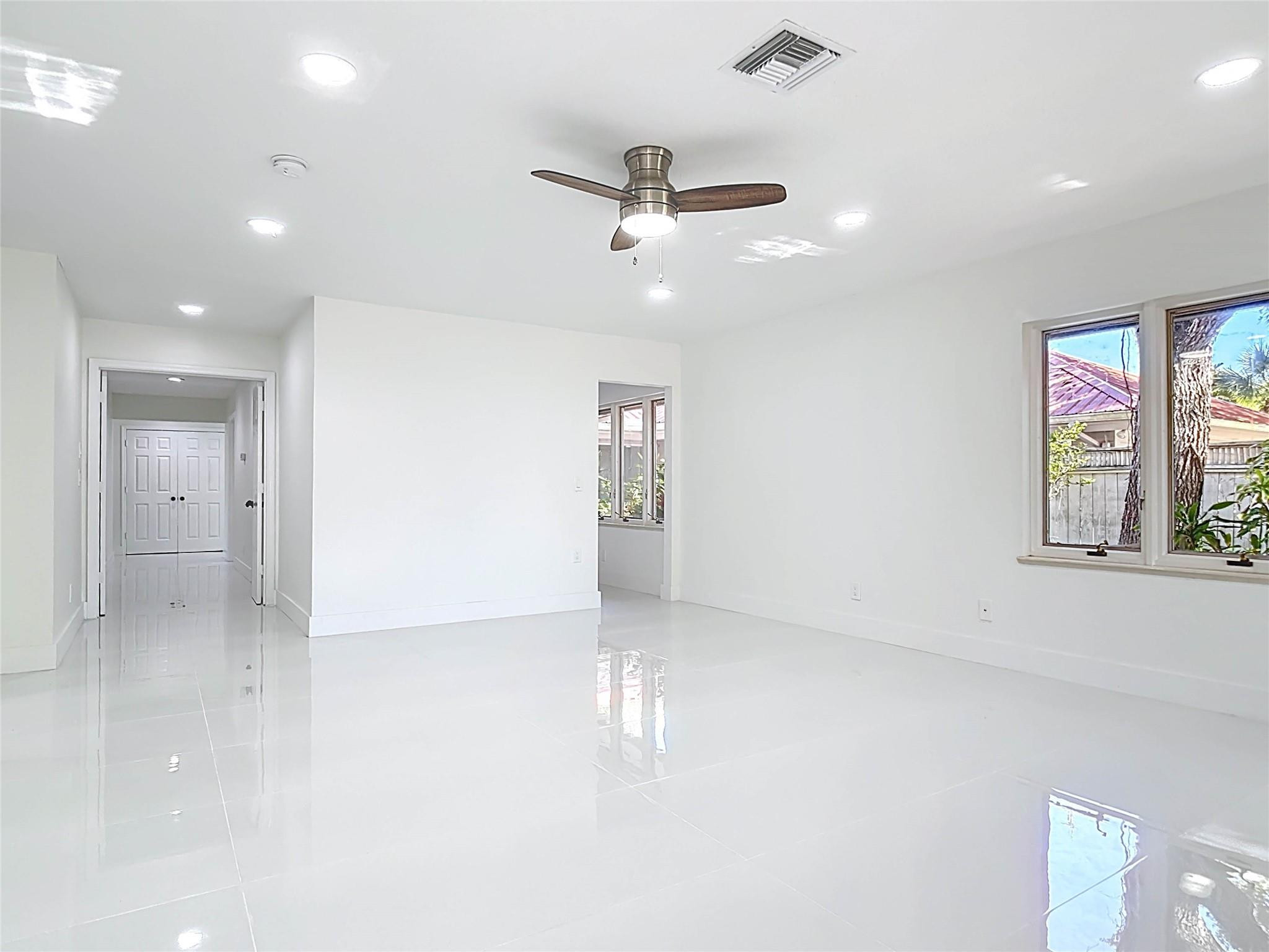 1200 Poitras Dr Vero Beach, FL 32963