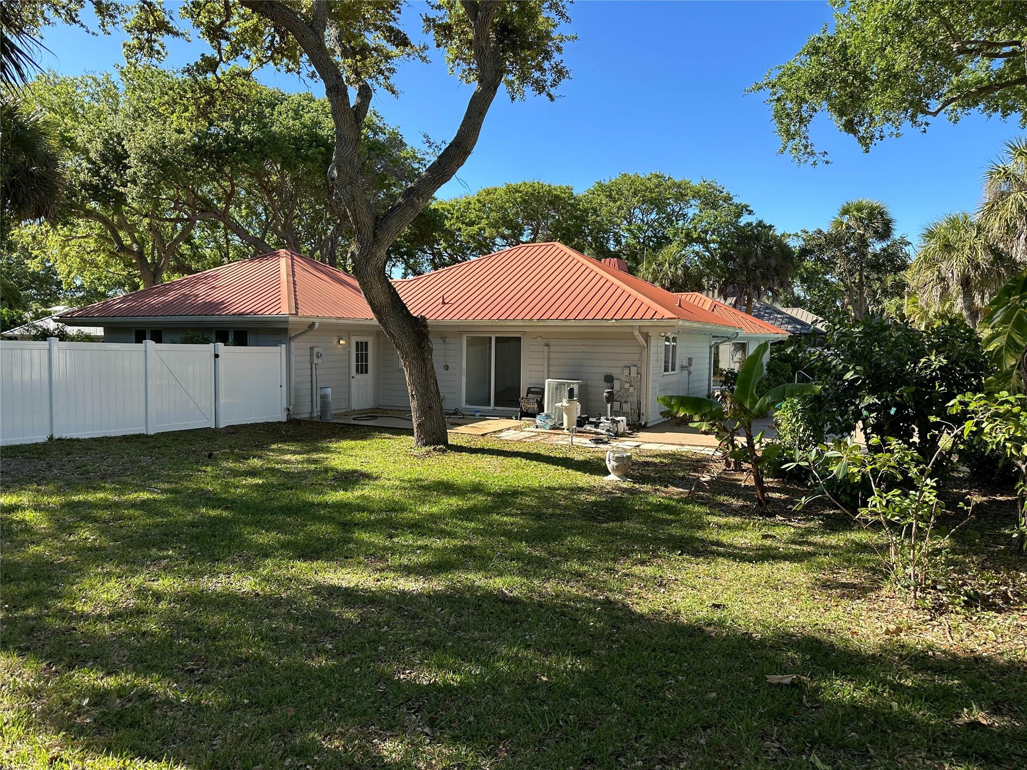 1200 Poitras Dr Vero Beach, FL 32963