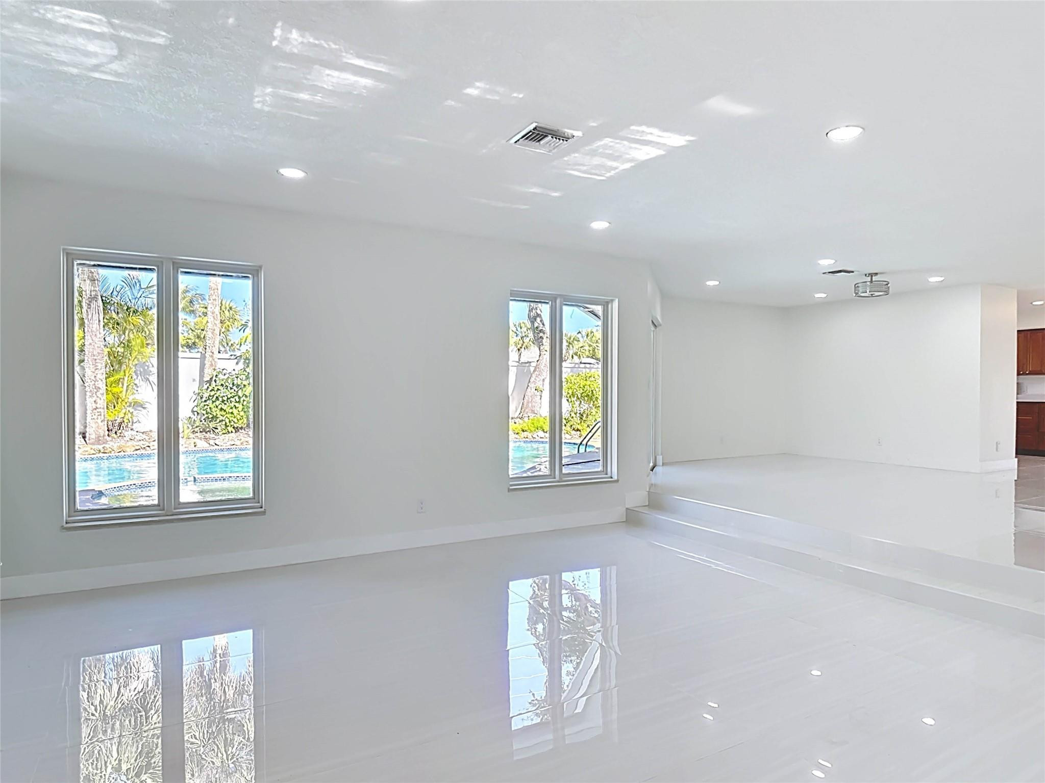 1200 Poitras Dr Vero Beach, FL 32963