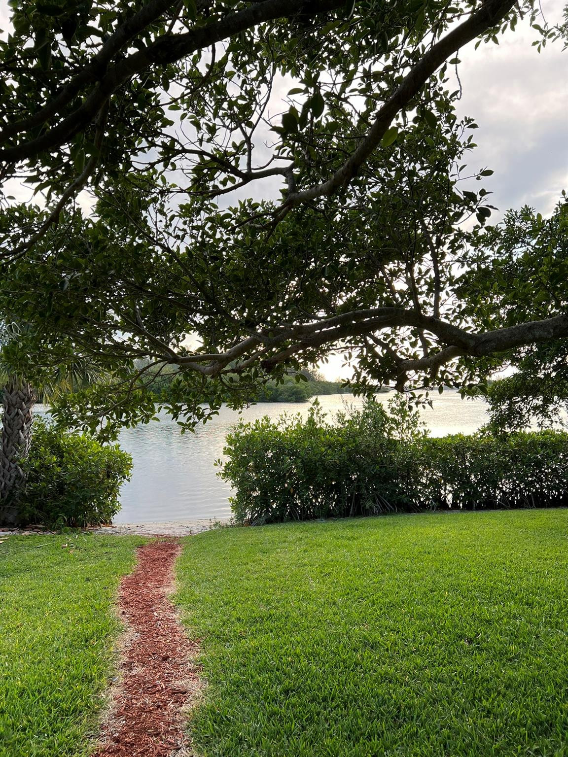 1200 Poitras Dr Vero Beach, FL 32963