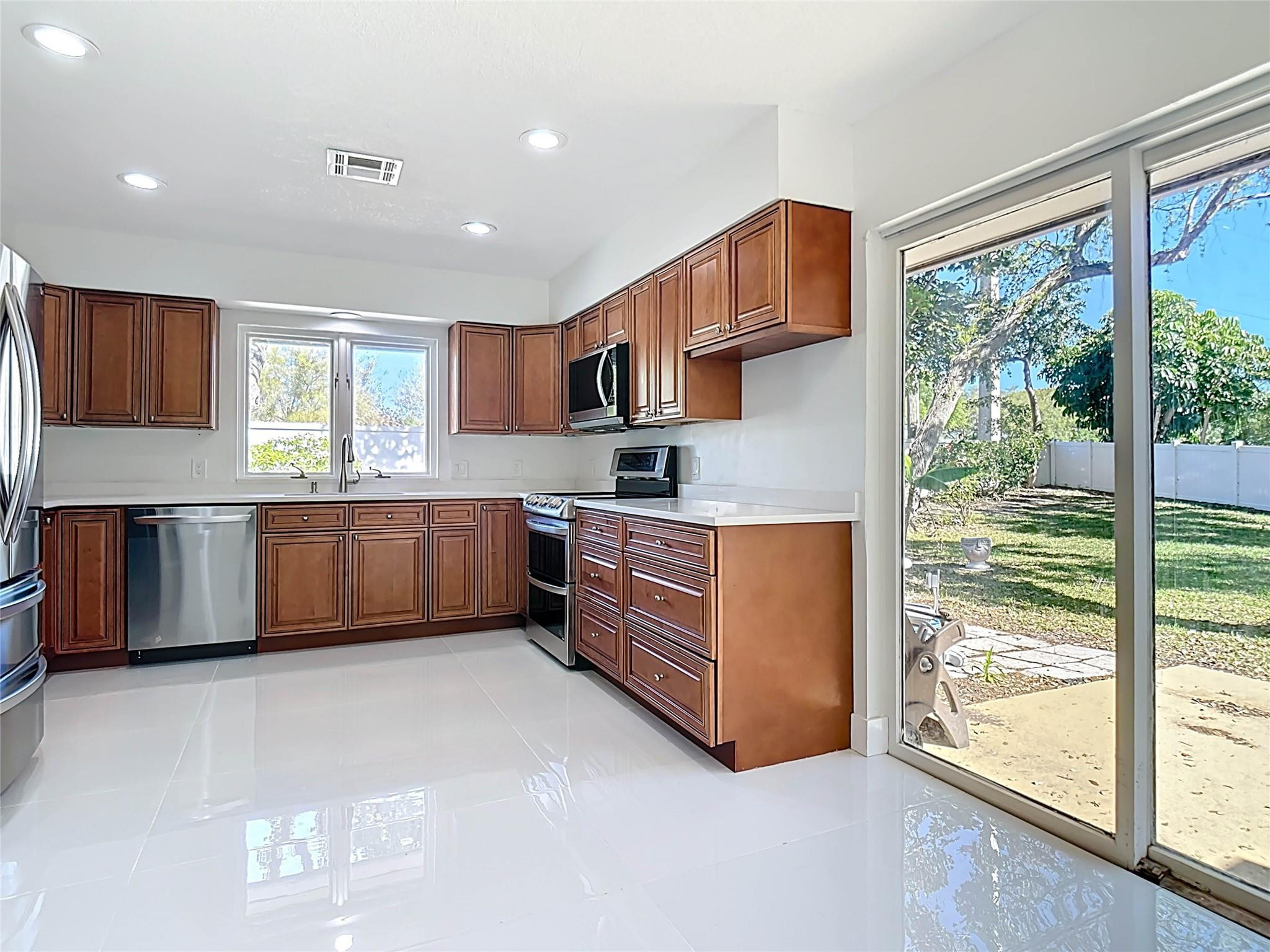 1200 Poitras Dr Vero Beach, FL 32963