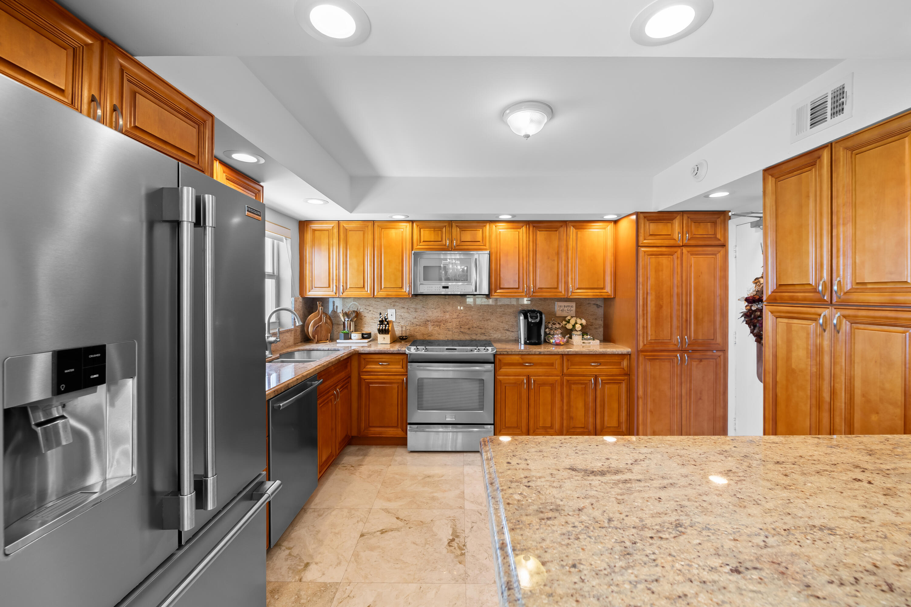 3750 Galt Ocean Dr #1211 Fort Lauderdale, FL 33308