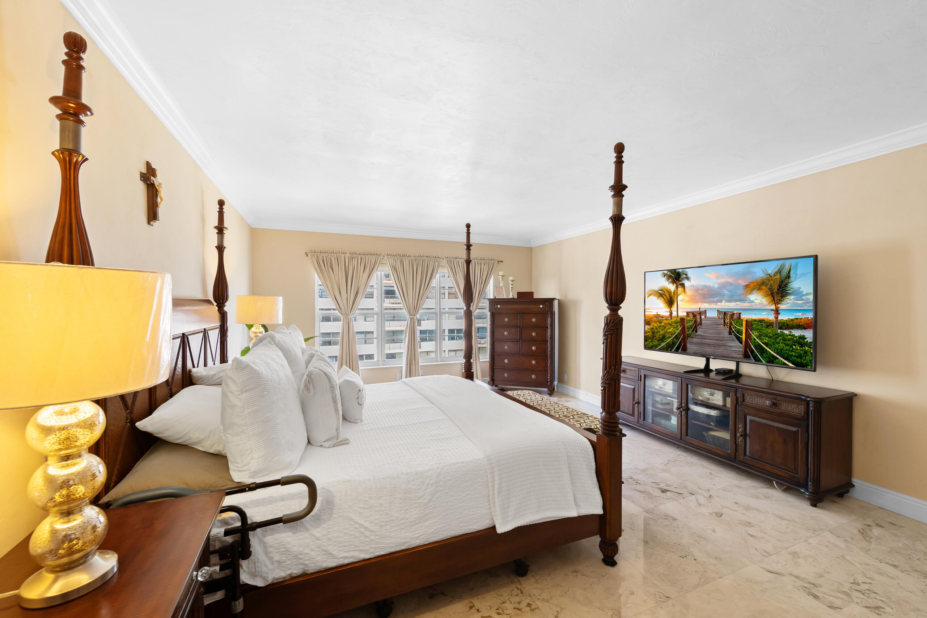 3750 Galt Ocean Dr #1211 Fort Lauderdale, FL 33308