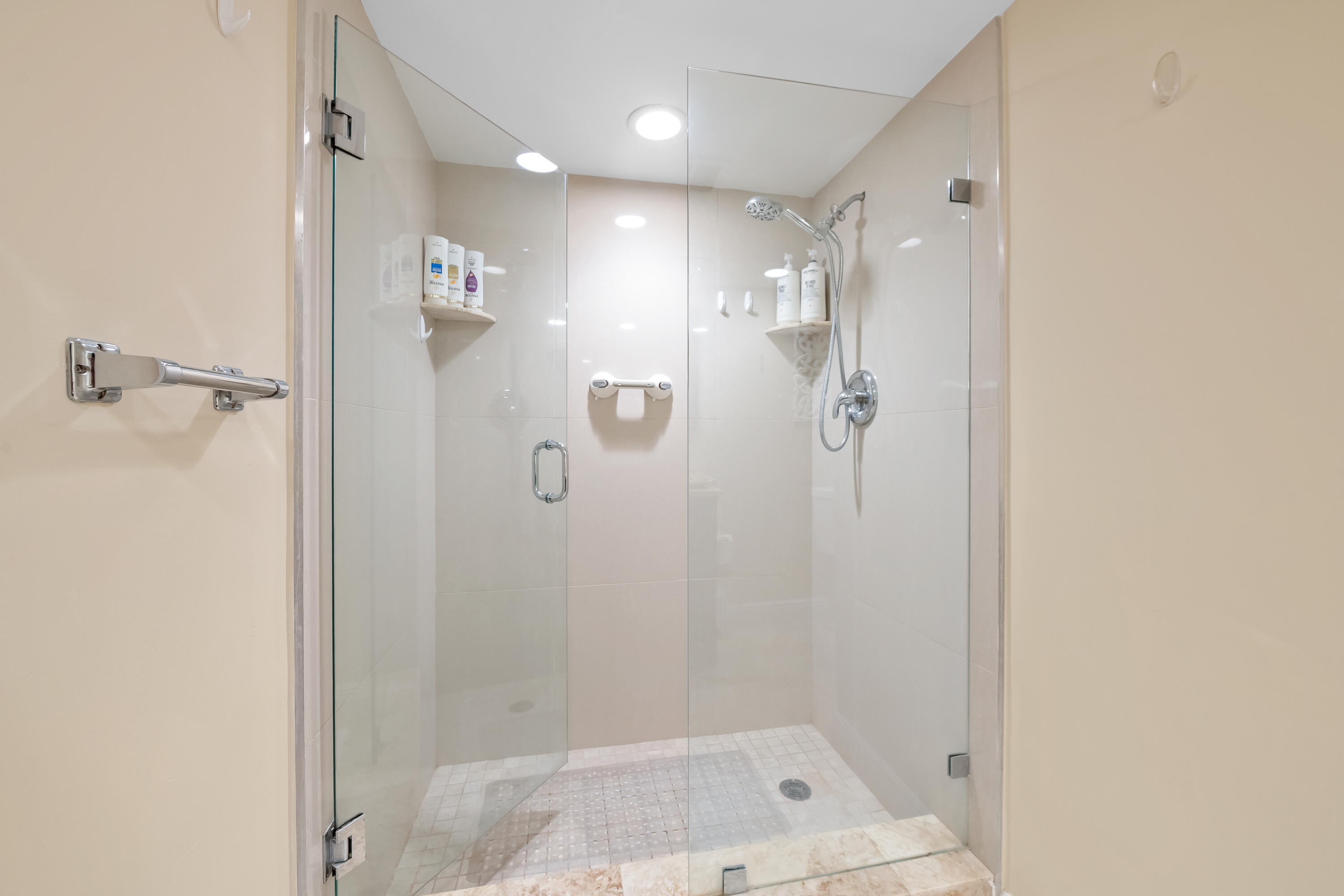 3750 Galt Ocean Dr #1211 Fort Lauderdale, FL 33308