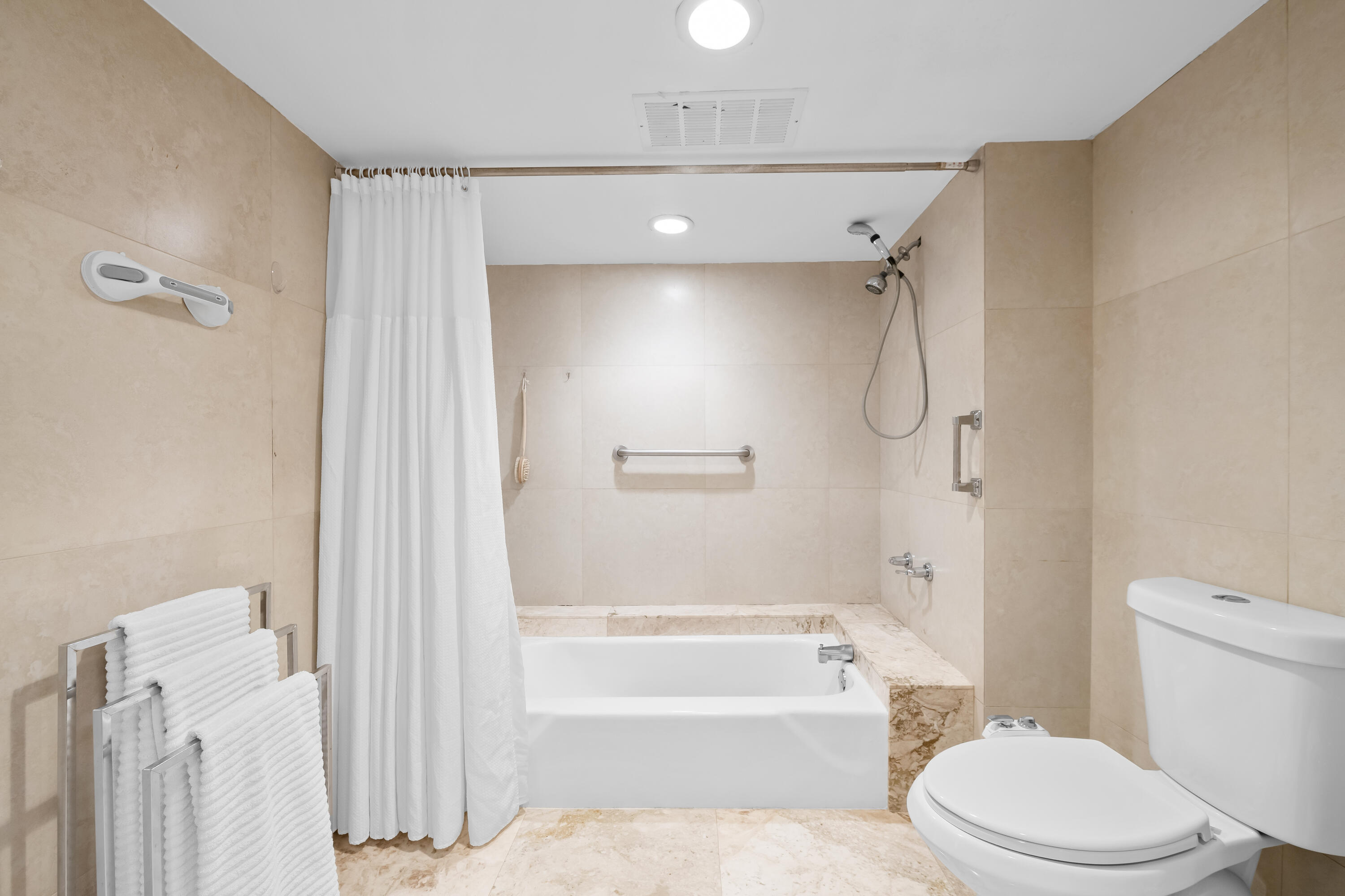 3750 Galt Ocean Dr #1211 Fort Lauderdale, FL 33308