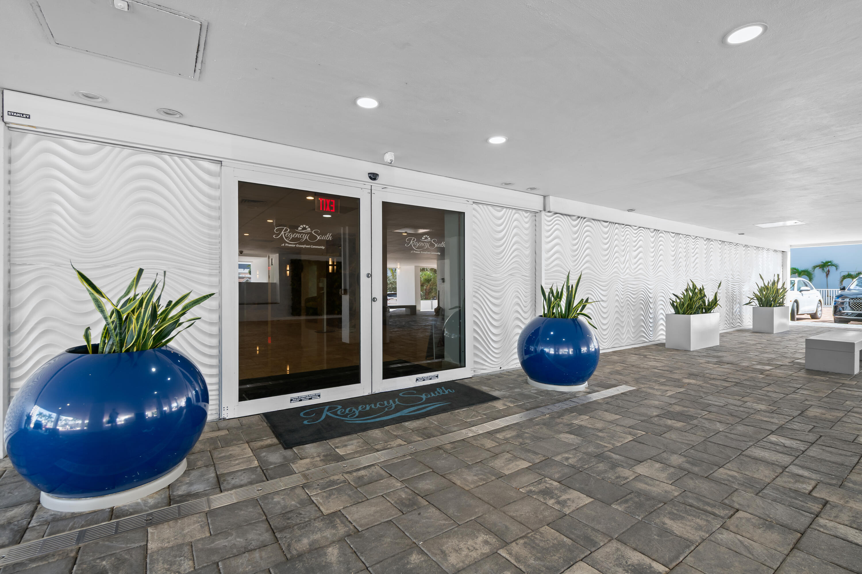 3750 Galt Ocean Dr #1211 Fort Lauderdale, FL 33308