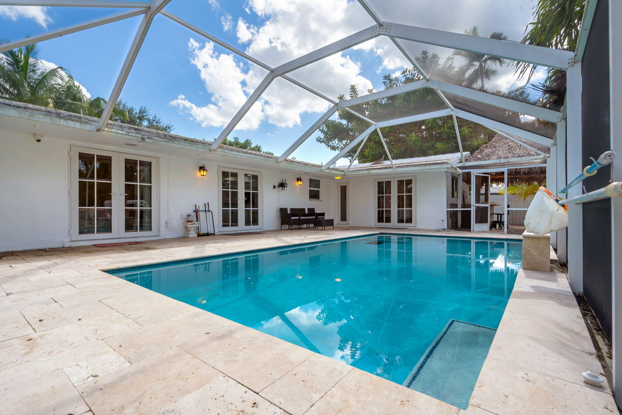 421 SW 18th St Pompano Beach, FL 33060