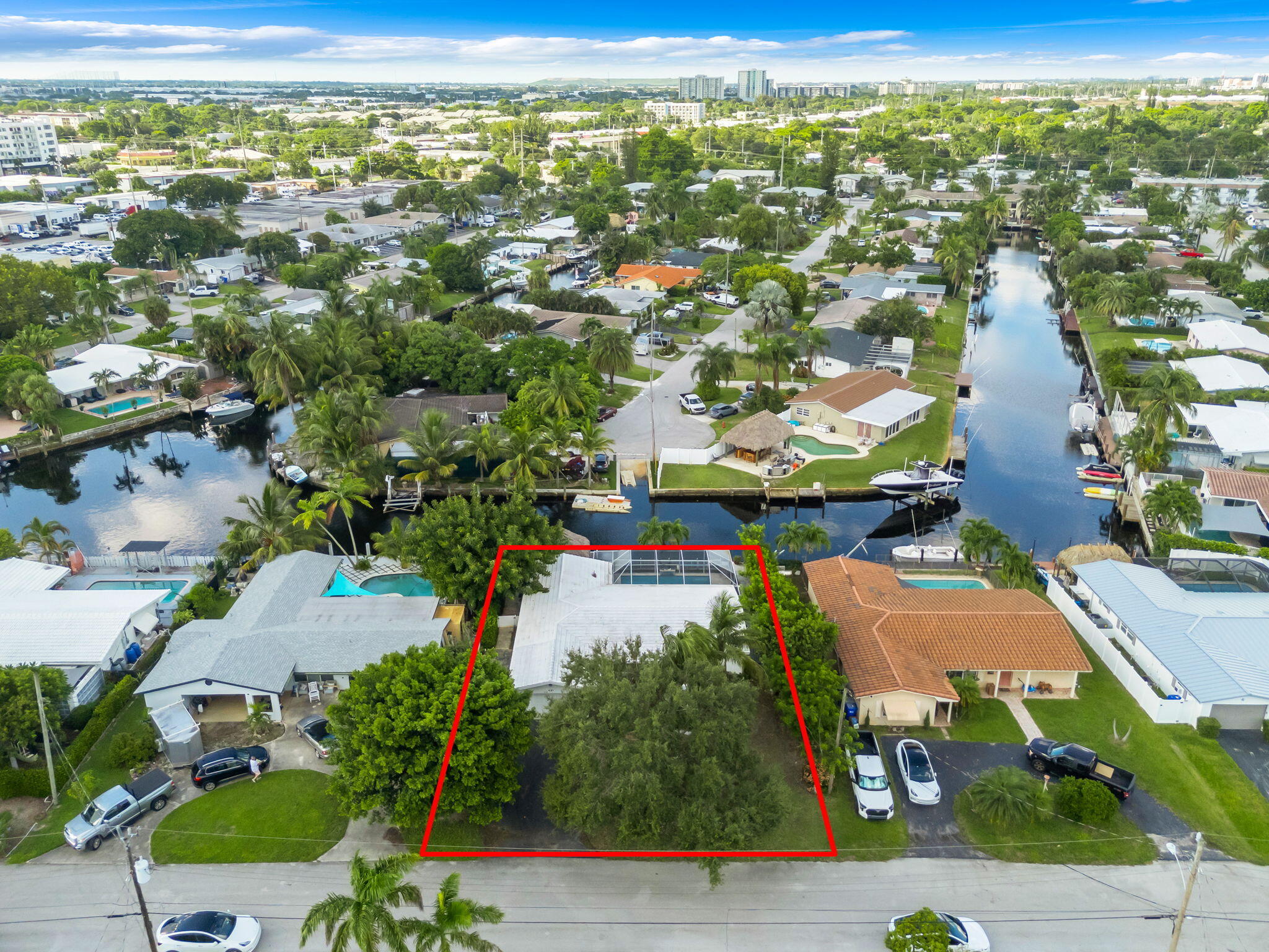 421 SW 18th St Pompano Beach, FL 33060