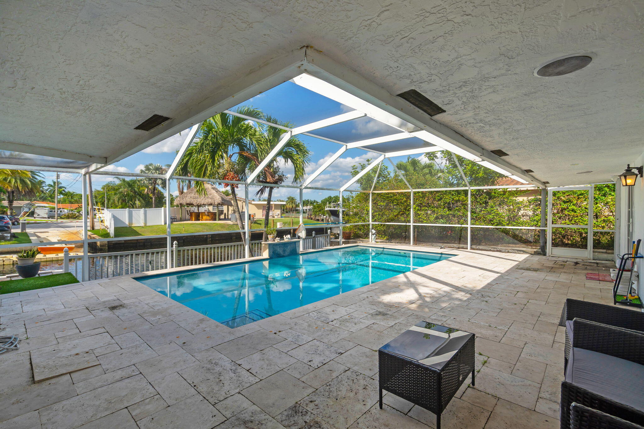 421 SW 18th St Pompano Beach, FL 33060