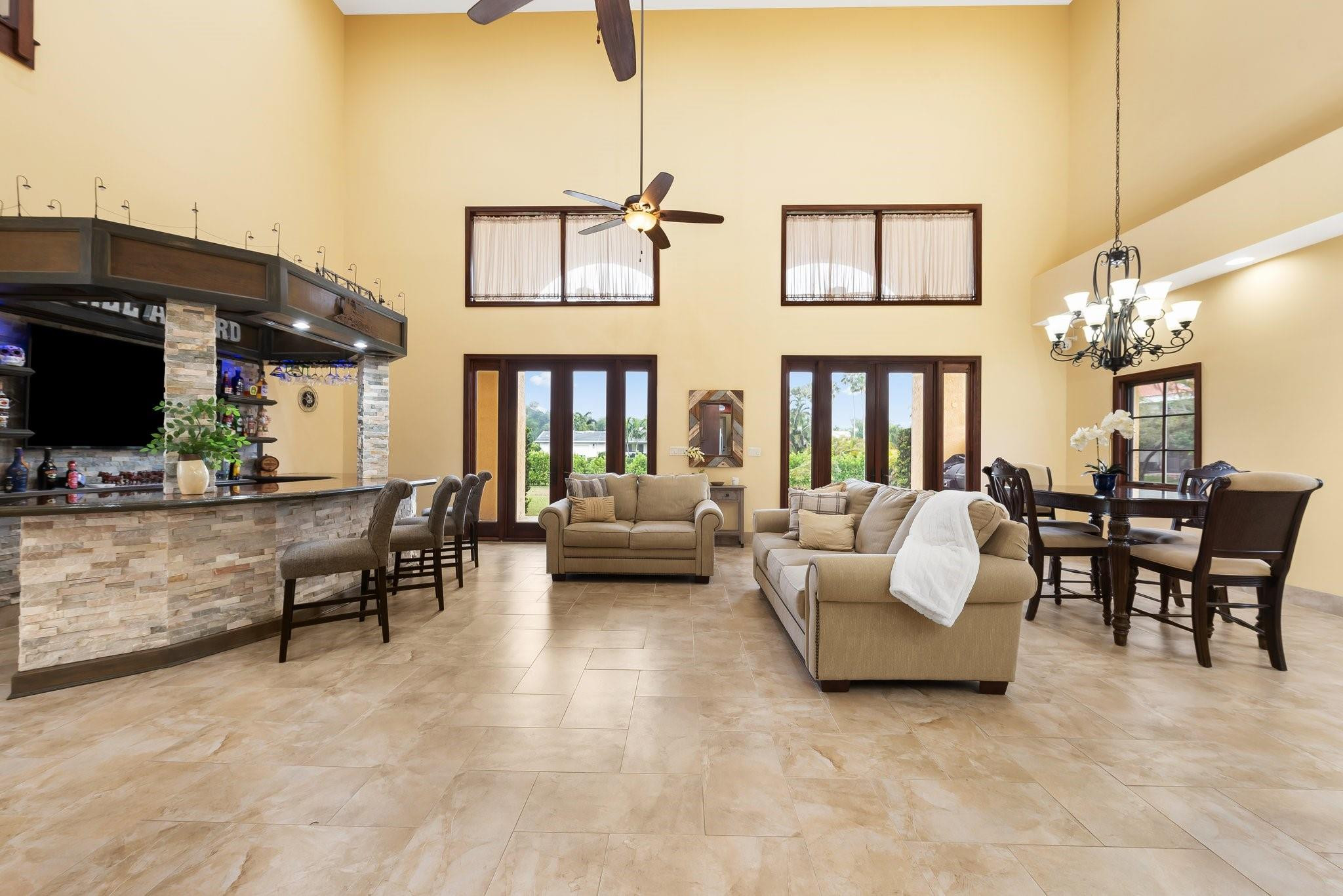 11621 SW 1st St Plantation, FL 33325