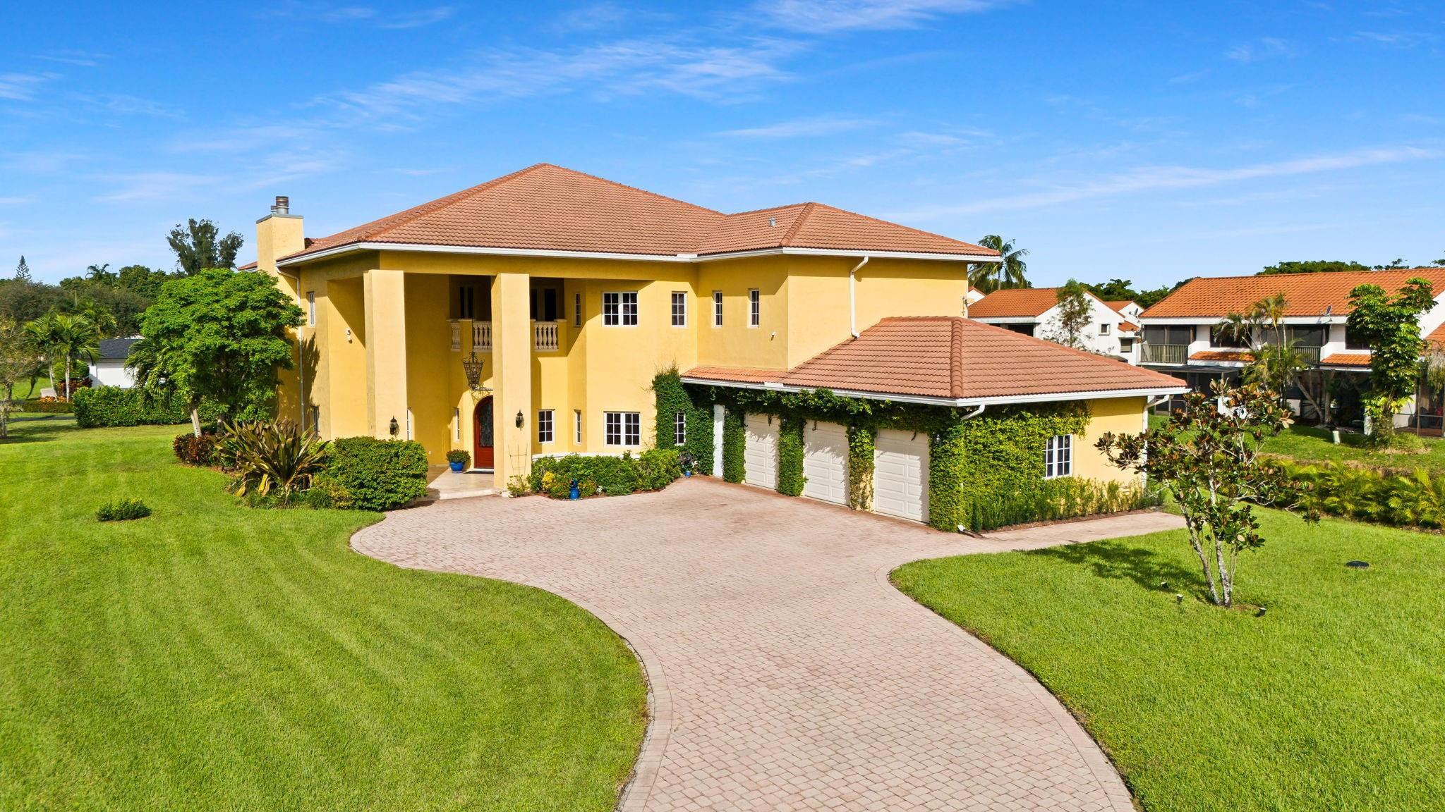 11621 SW 1st St Plantation, FL 33325