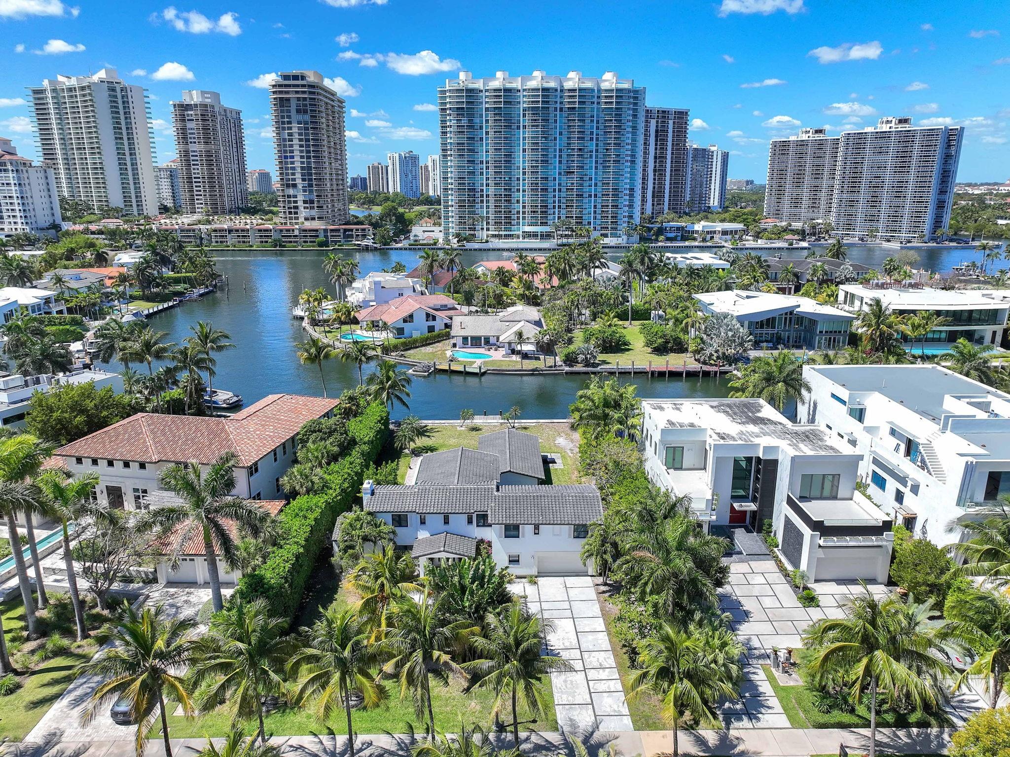 354 Golden Bch Dr Golden Beach, FL 33160