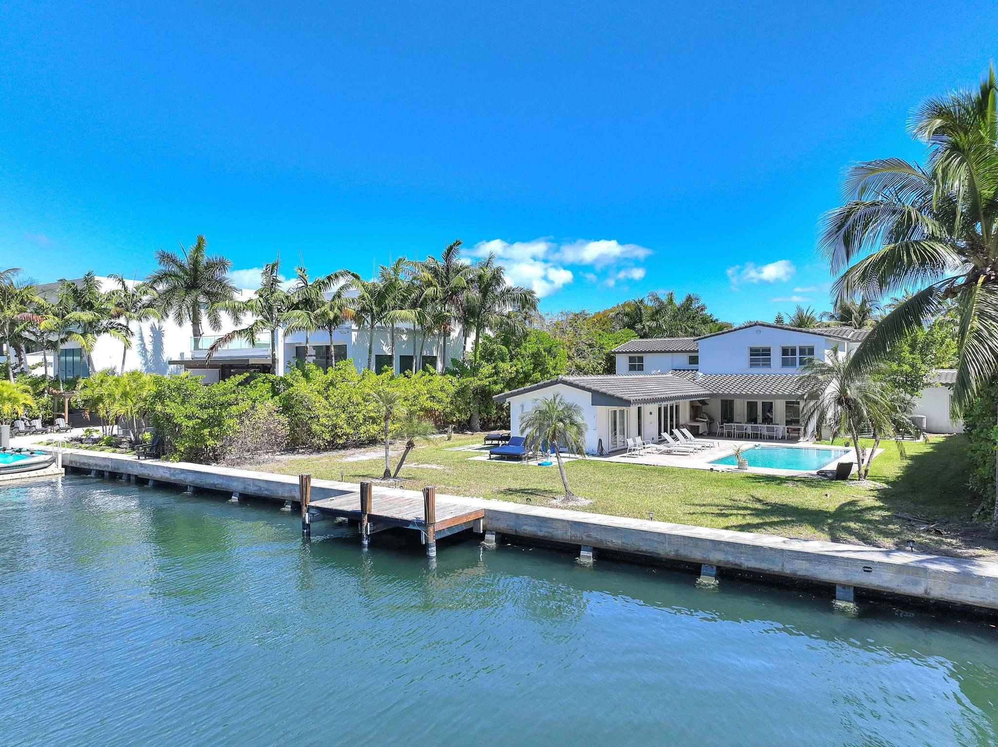354 Golden Bch Dr Golden Beach, FL 33160