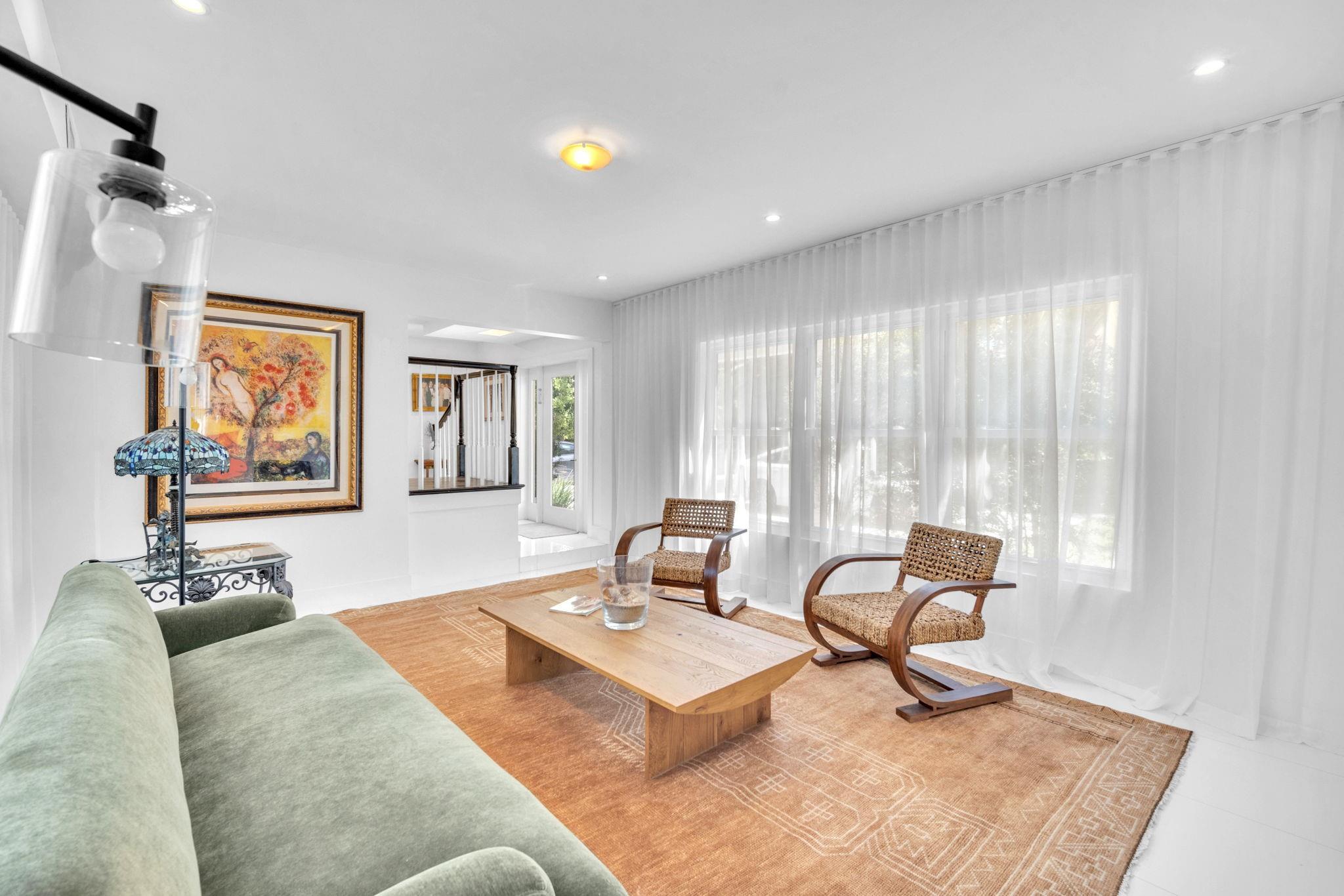 354 Golden Bch Dr Golden Beach, FL 33160