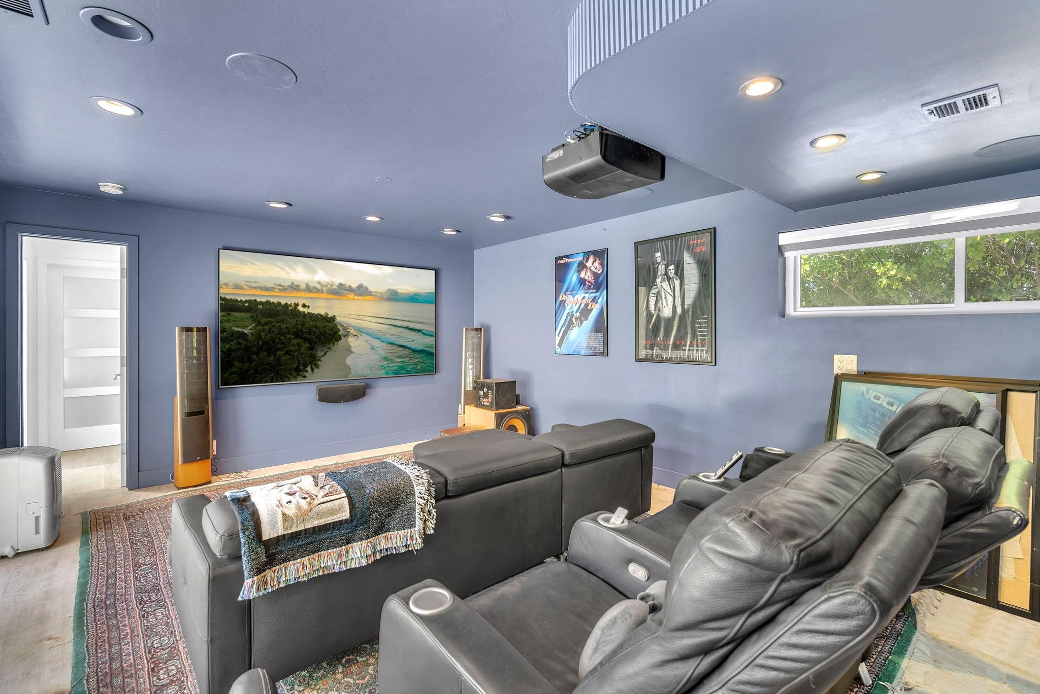 354 Golden Bch Dr Golden Beach, FL 33160