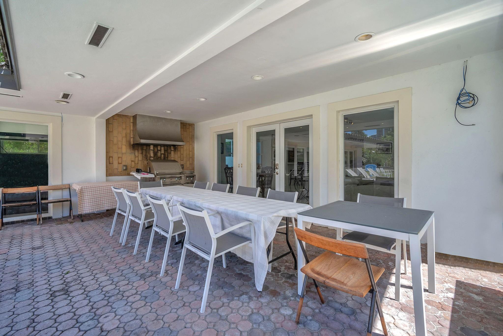 354 Golden Bch Dr Golden Beach, FL 33160