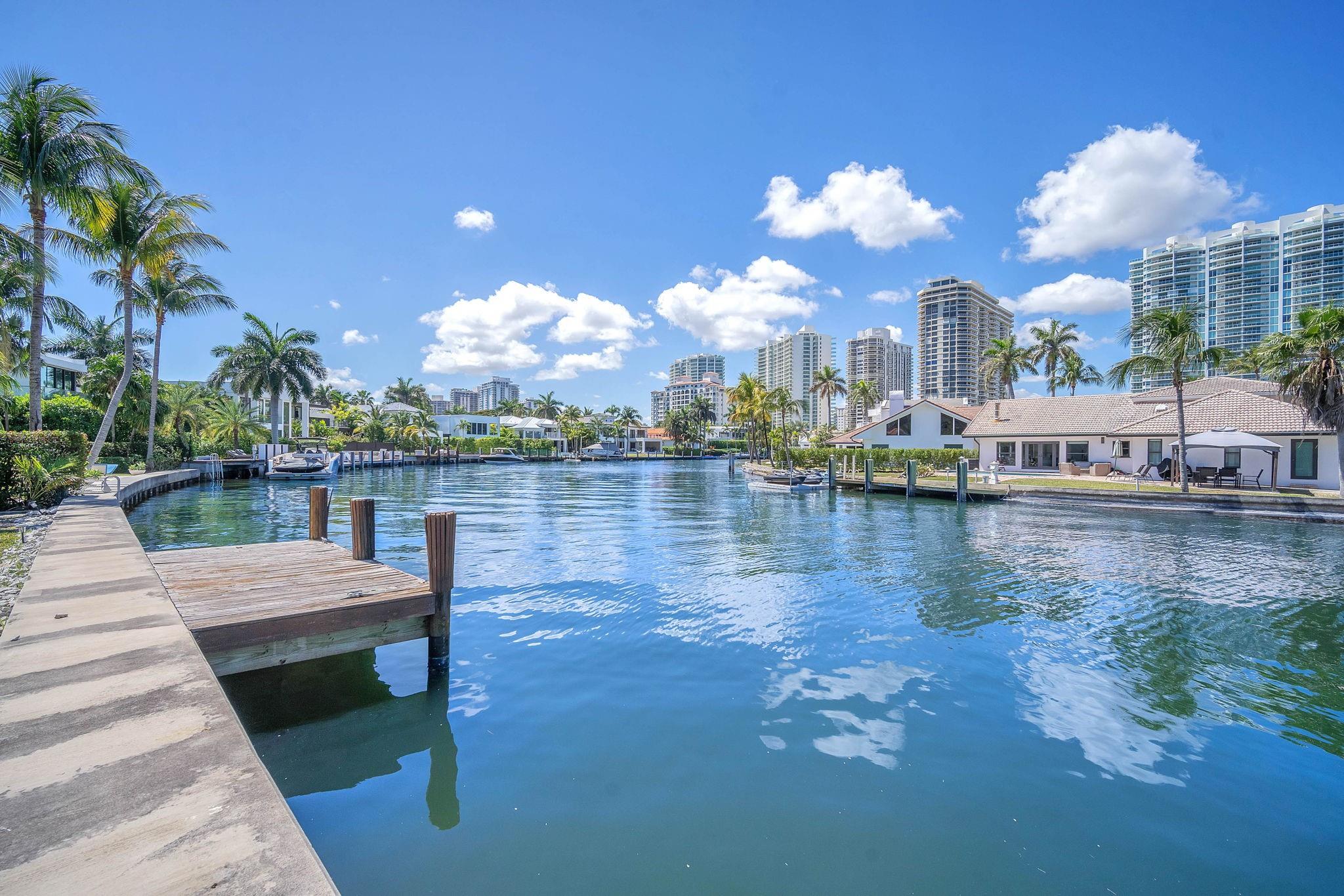 354 Golden Bch Dr Golden Beach, FL 33160