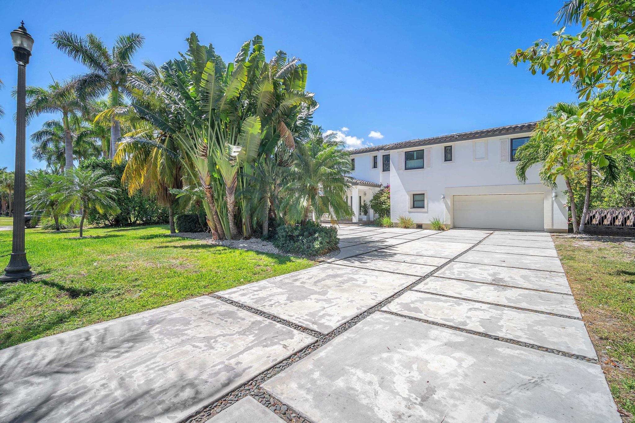 354 Golden Bch Dr Golden Beach, FL 33160