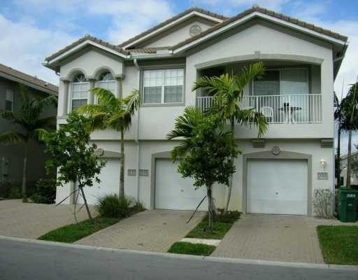 3261 Laurel Rdg Cir
