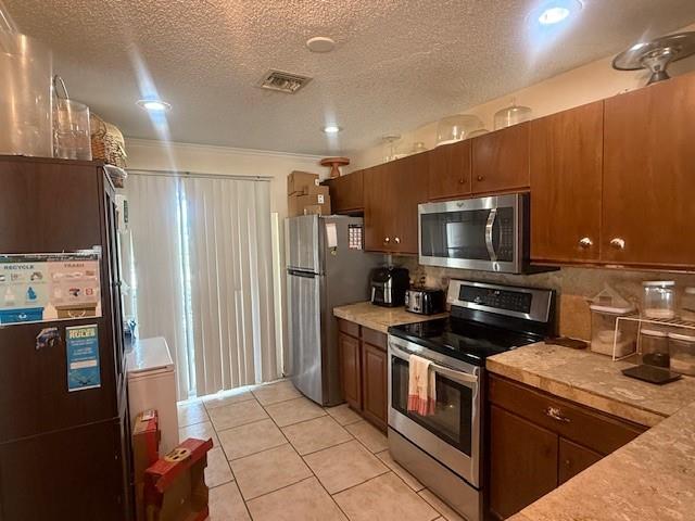 795 Crystal Lk Dr #795