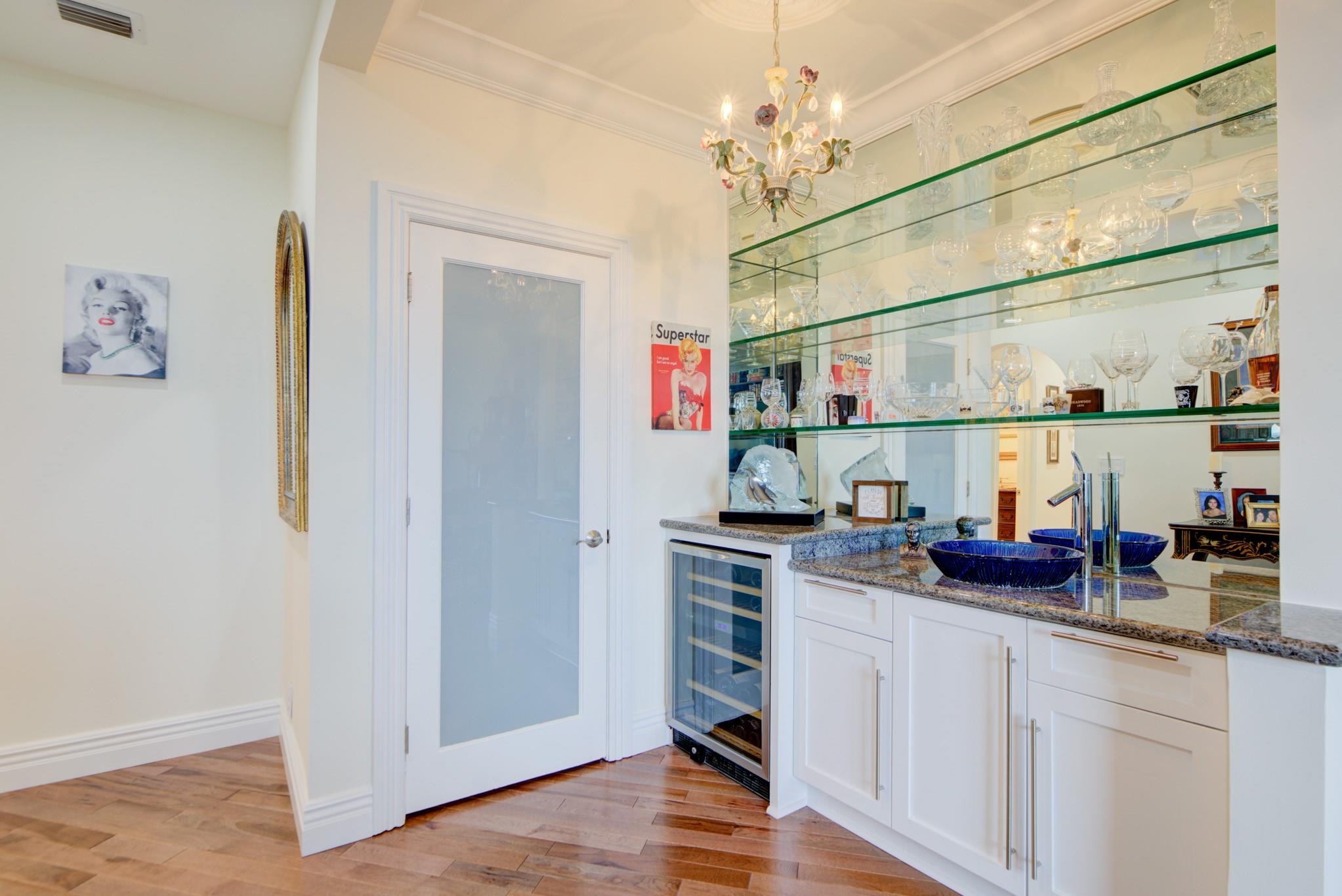 1 Las Olas Cir #1501 Fort Lauderdale, FL 33316