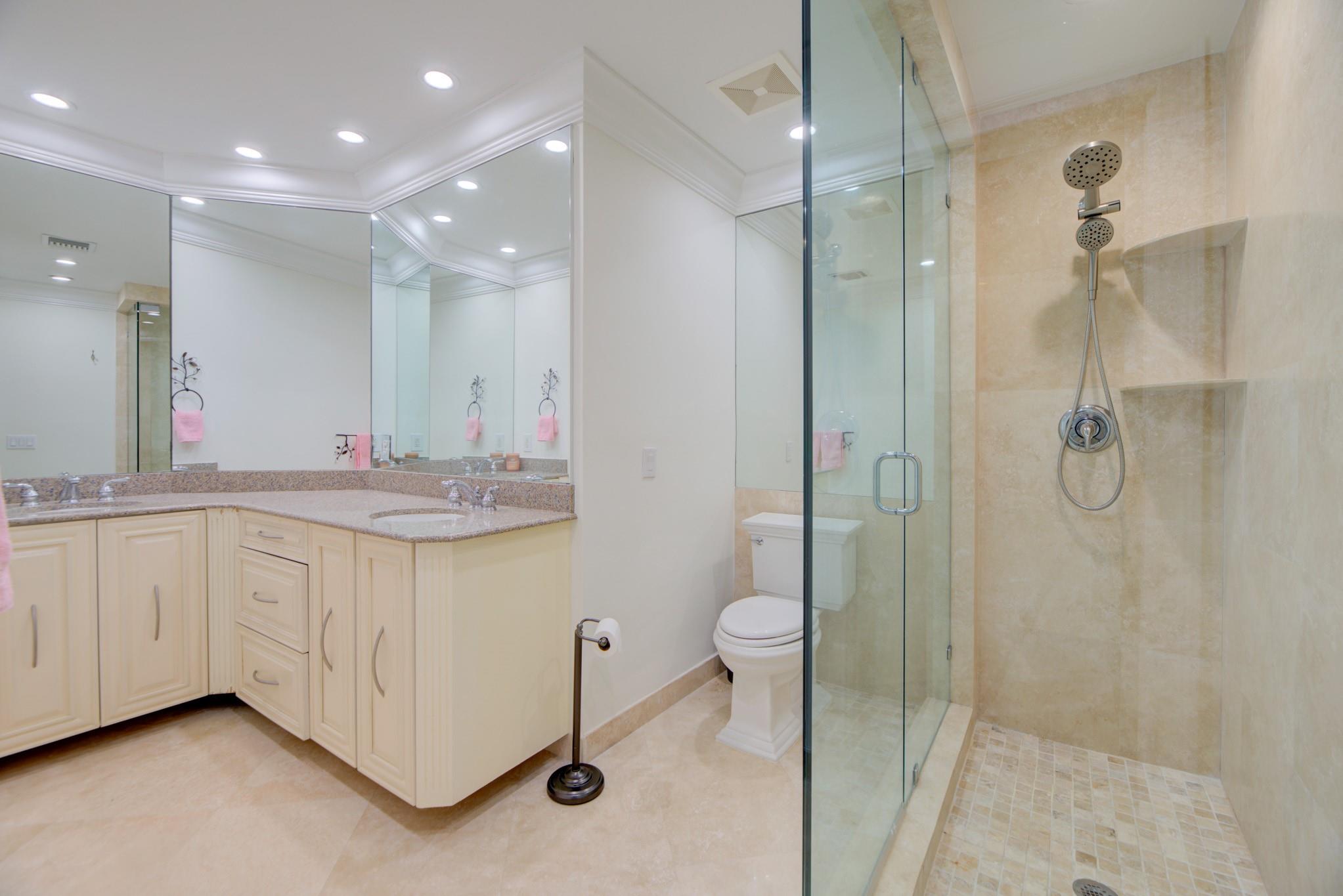 1 Las Olas Cir #1501 Fort Lauderdale, FL 33316