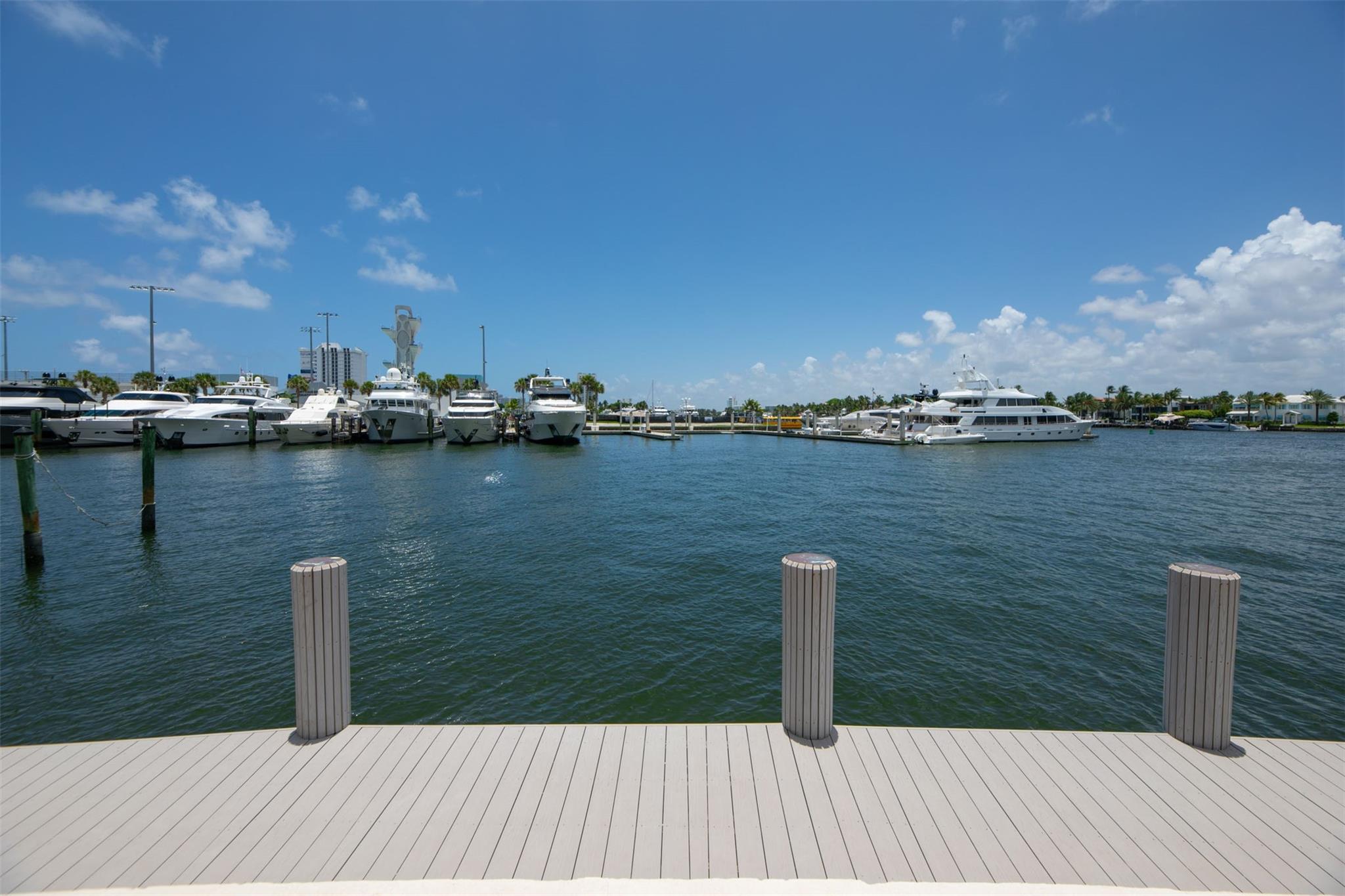 1 Las Olas Cir #1501 Fort Lauderdale, FL 33316