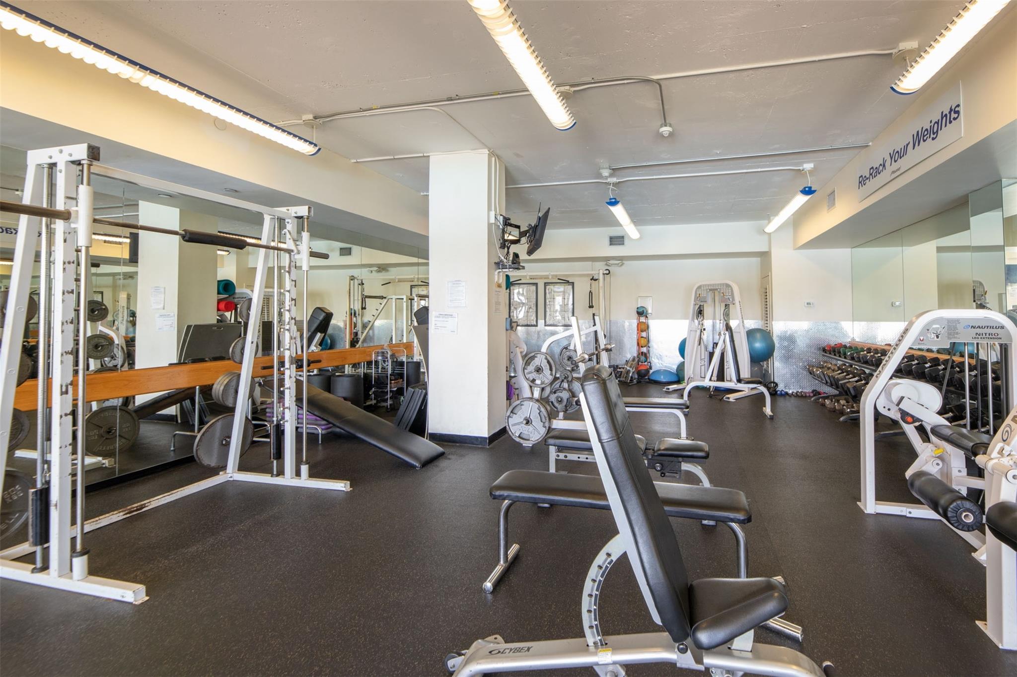 1 Las Olas Cir #1501 Fort Lauderdale, FL 33316