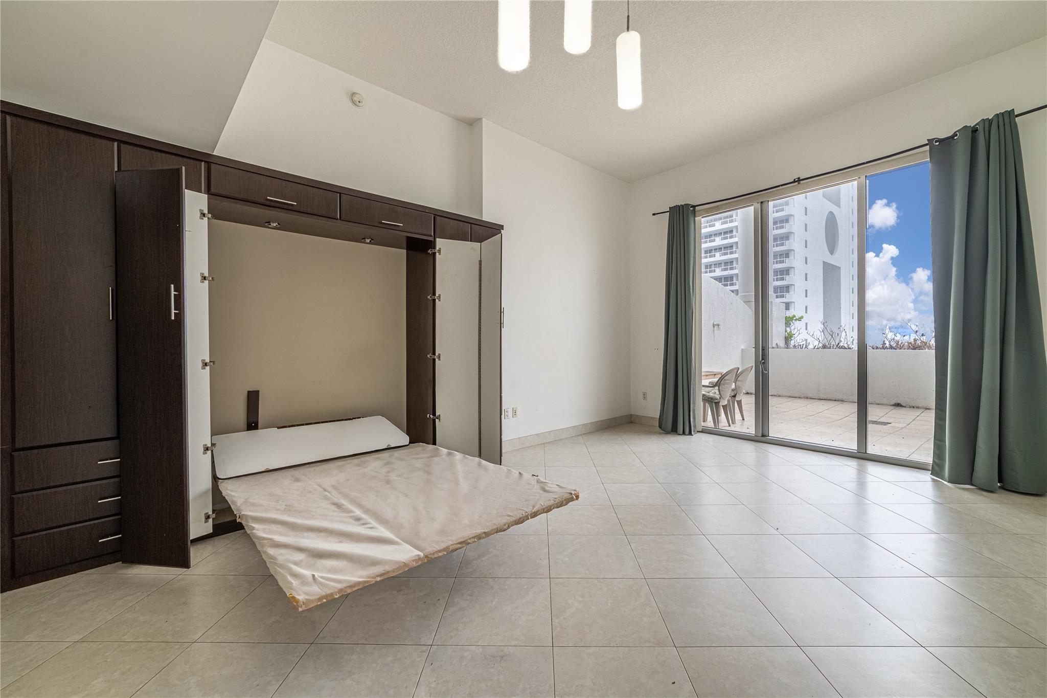 image Opera Tower Condo8