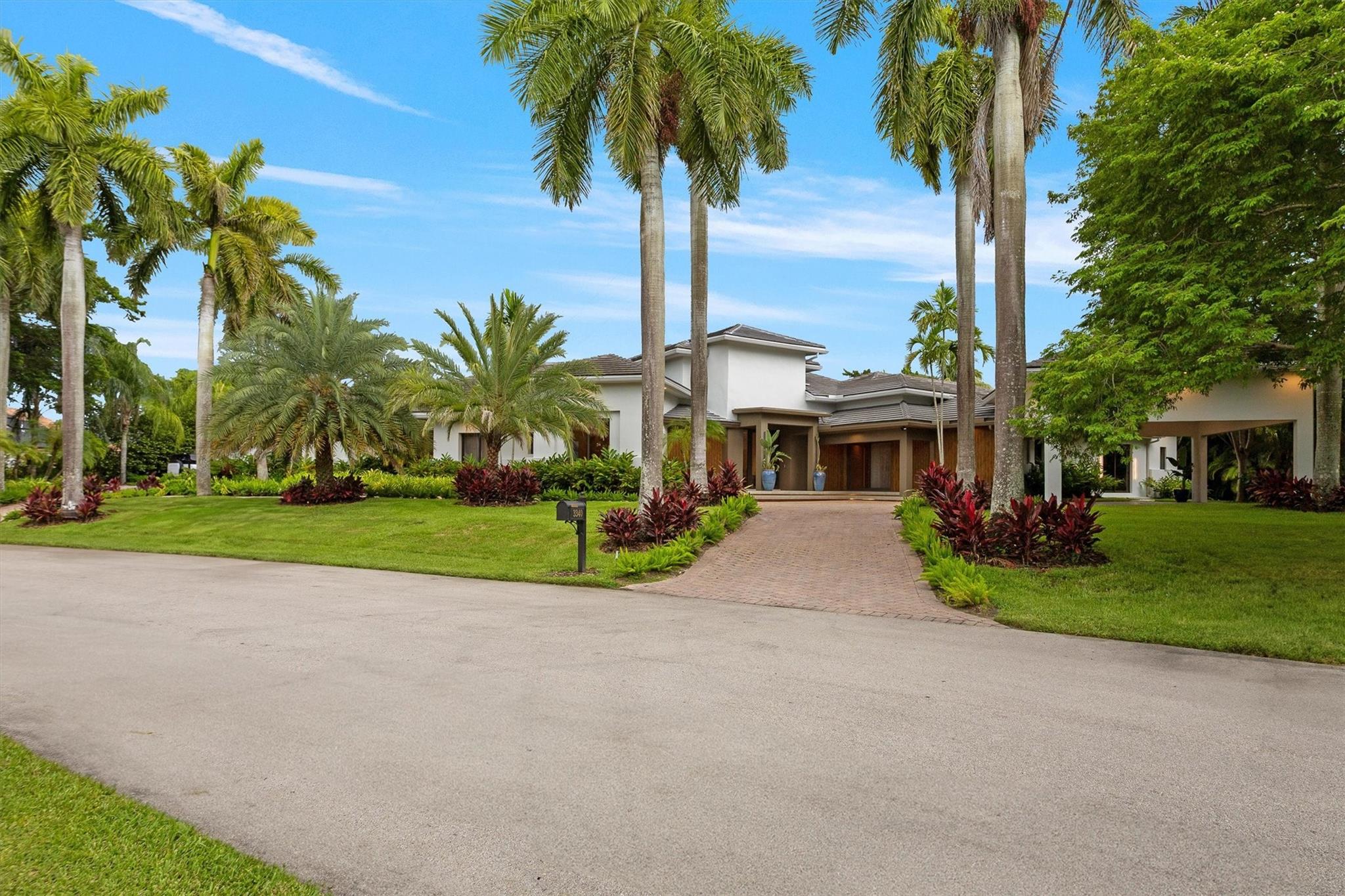 3340 Paddock Rd Weston, FL 33331