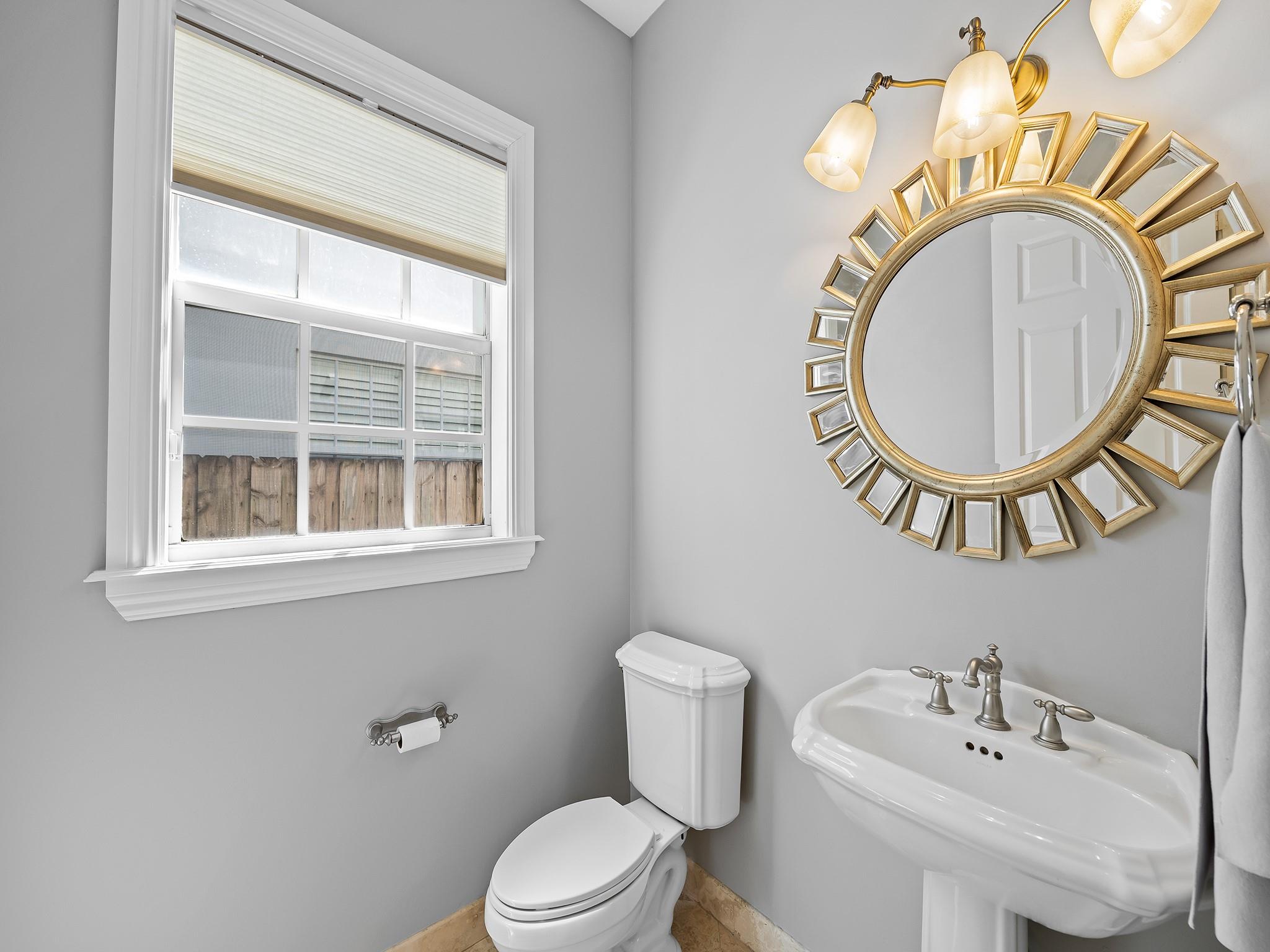 810 SE 5th Ct Fort Lauderdale, FL 33301