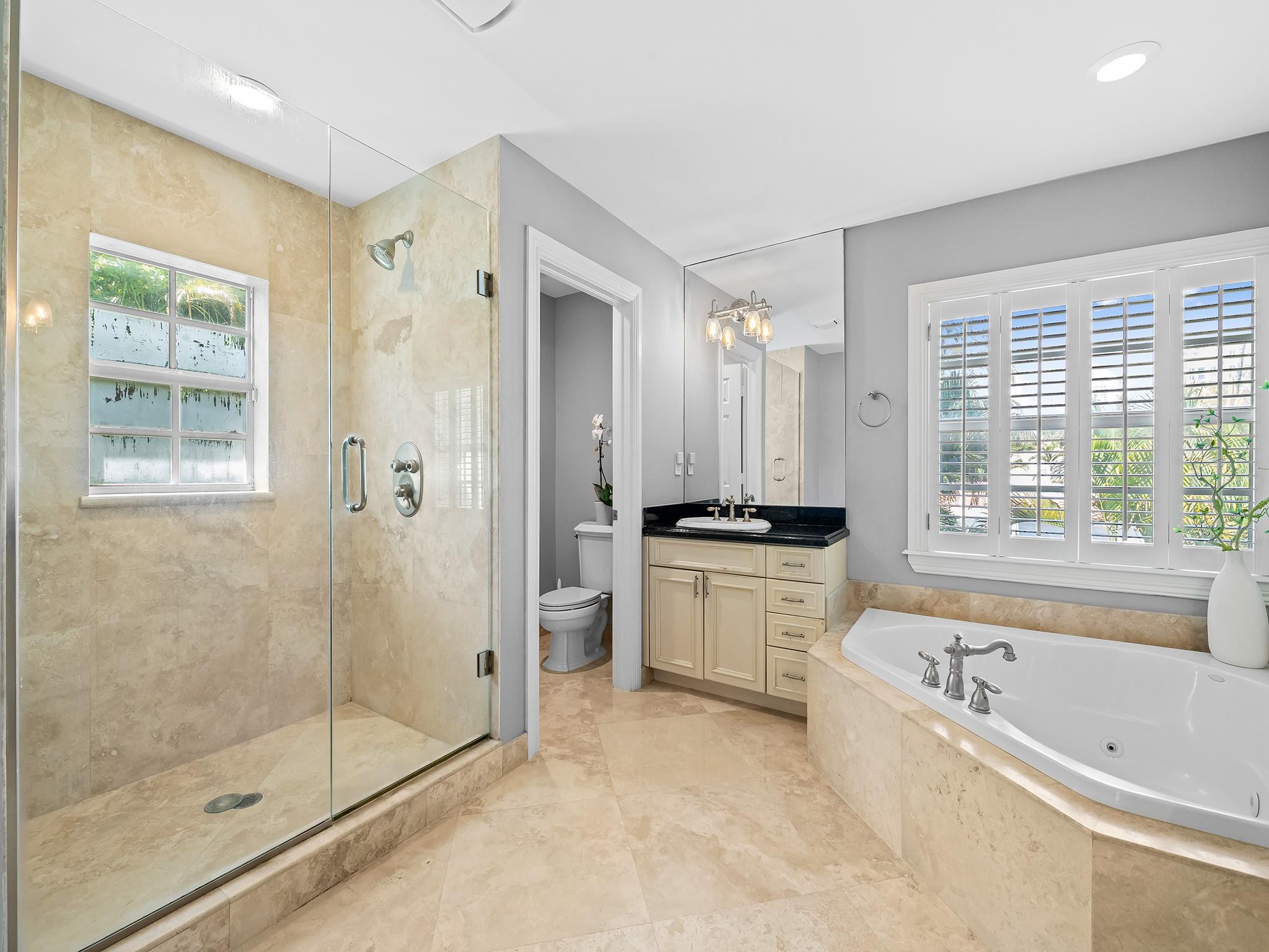 810 SE 5th Ct Fort Lauderdale, FL 33301