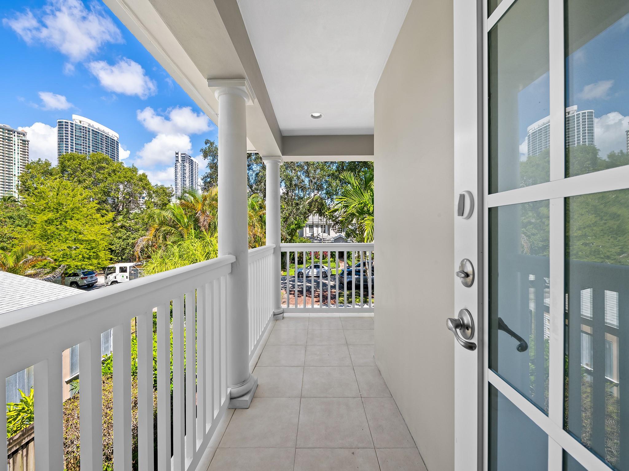 810 SE 5th Ct Fort Lauderdale, FL 33301