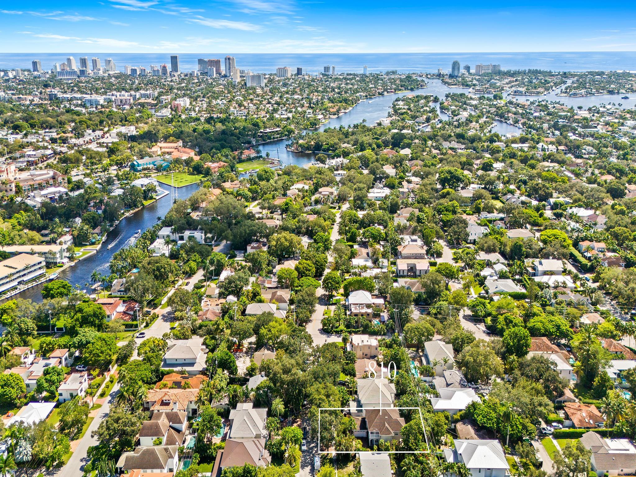 810 SE 5th Ct Fort Lauderdale, FL 33301