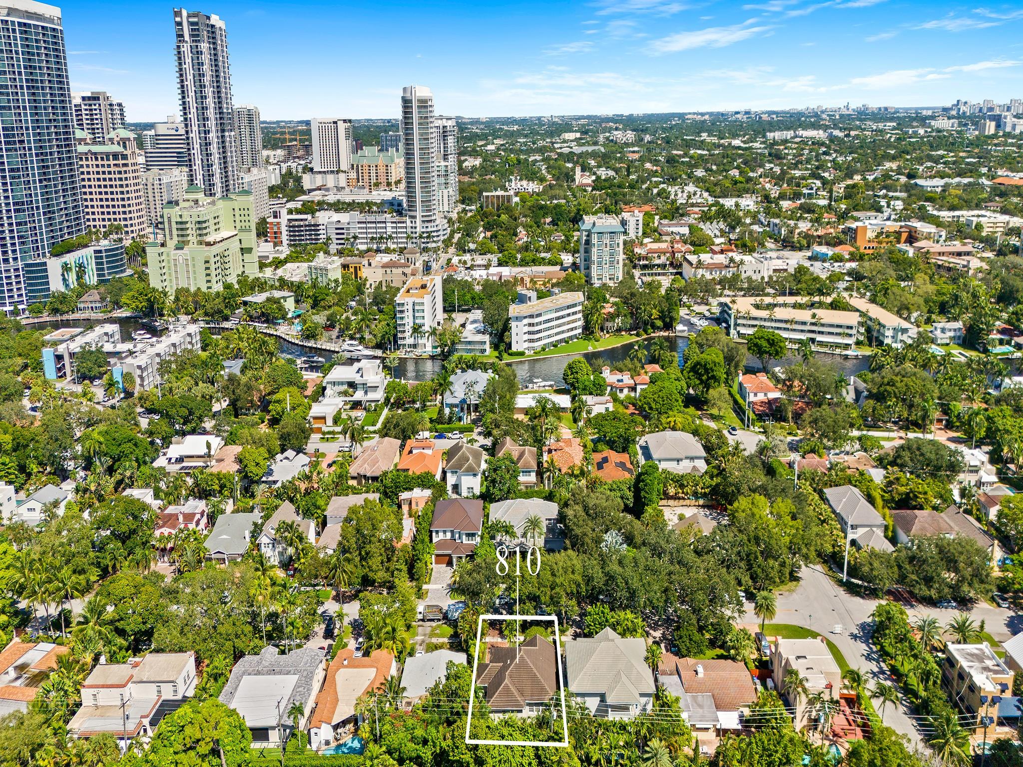 810 SE 5th Ct Fort Lauderdale, FL 33301