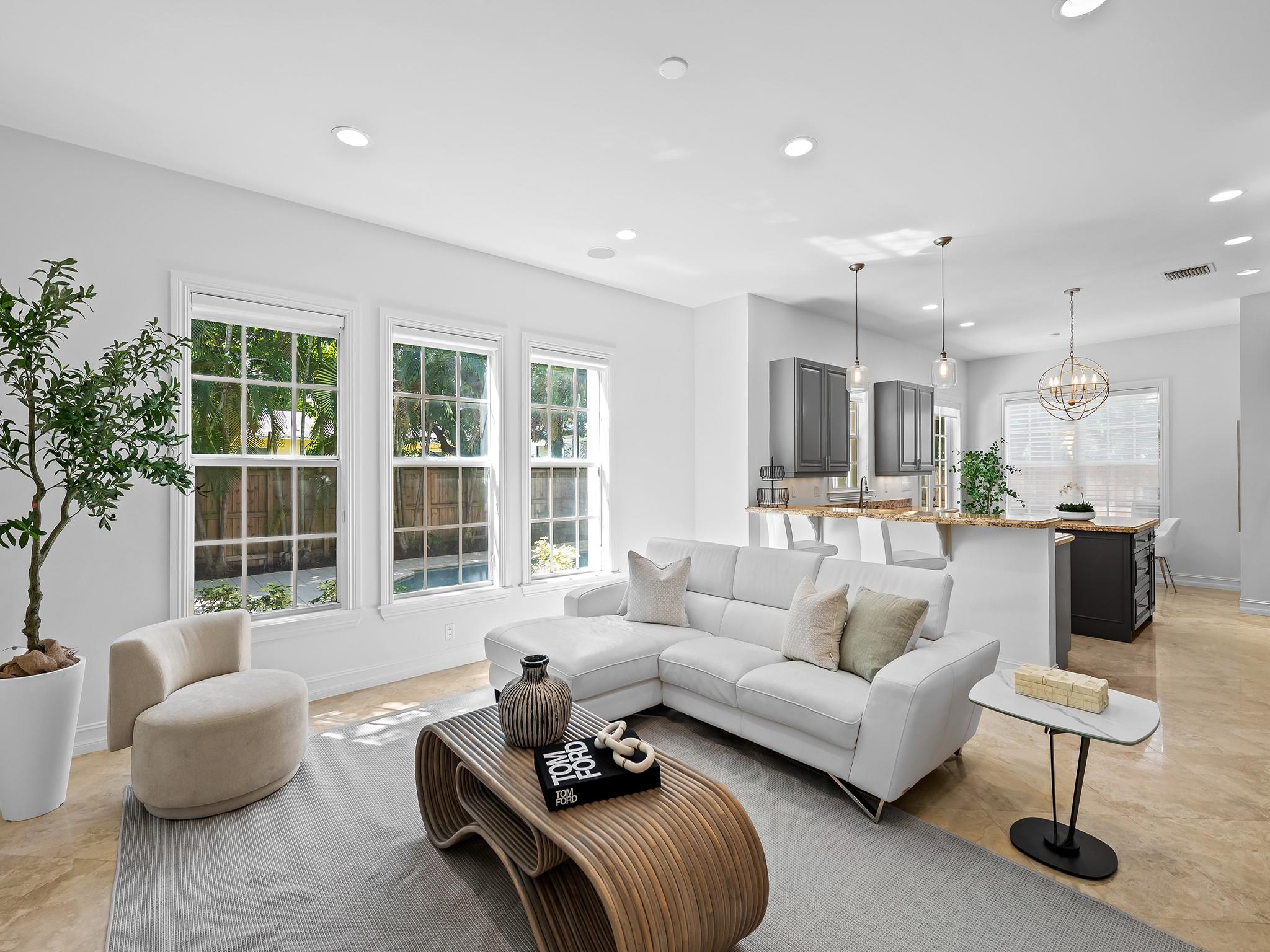 810 SE 5th Ct Fort Lauderdale, FL 33301