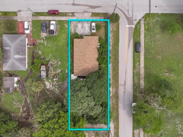 108 SW 2nd St
