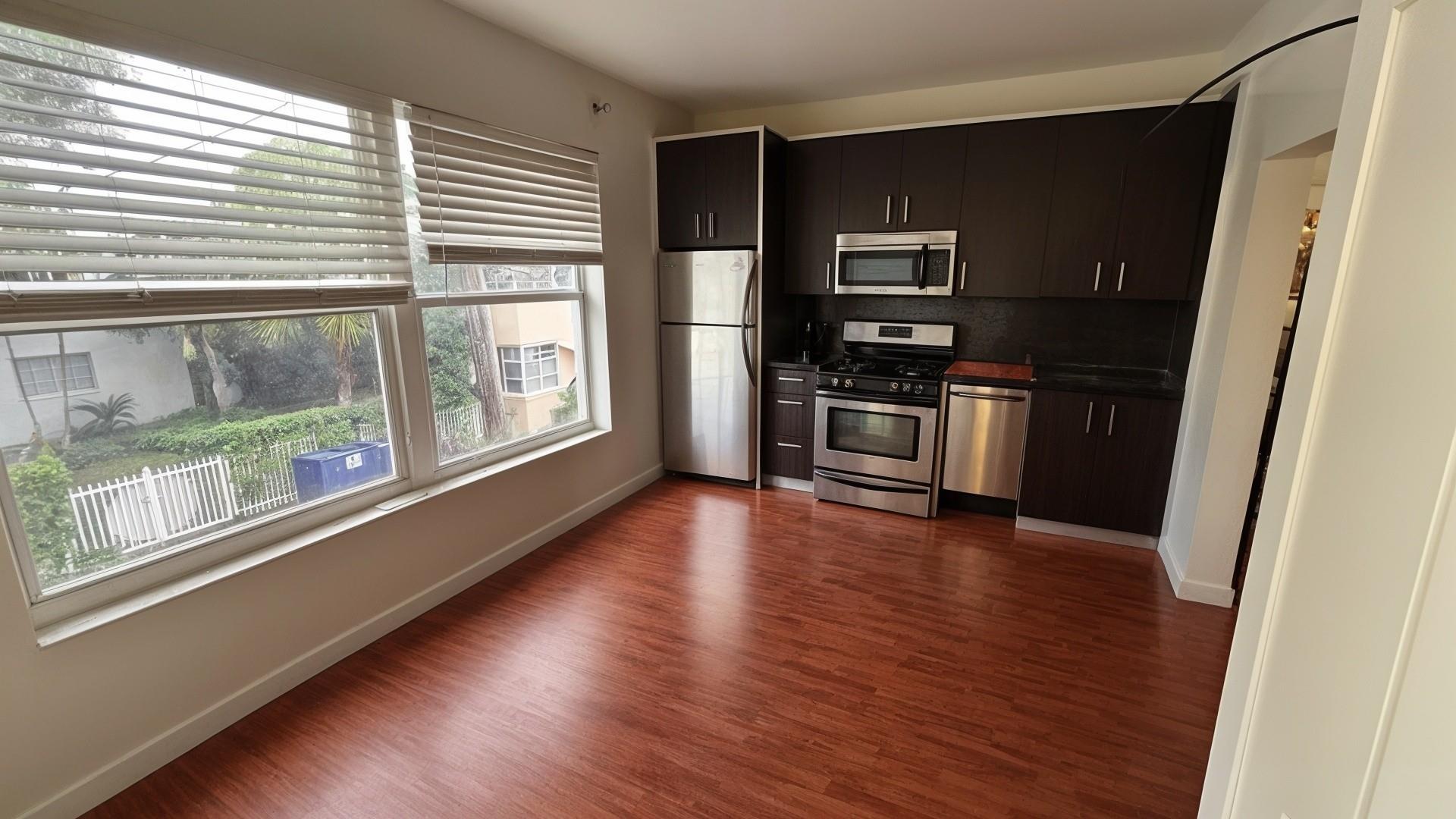 1320 Drexel Ave #208