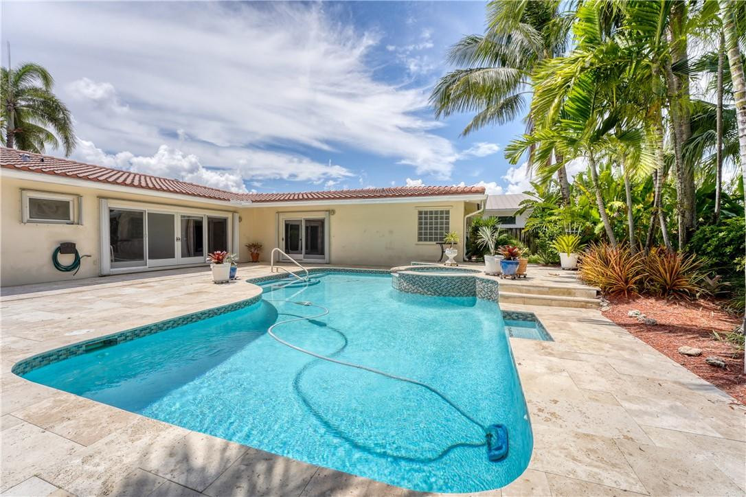 2000 Admirals Fort Lauderdale, FL 33316