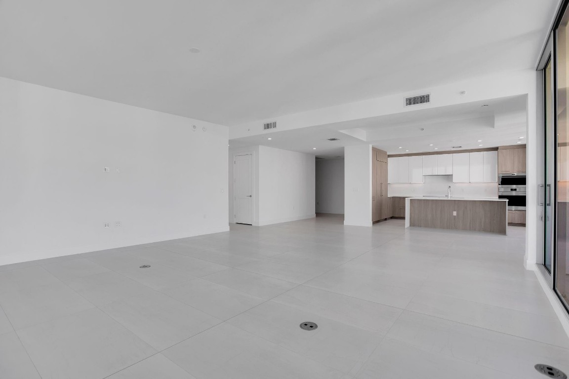 151 N Seabreeze Blv #E-1204 Fort Lauderdale, FL 33304