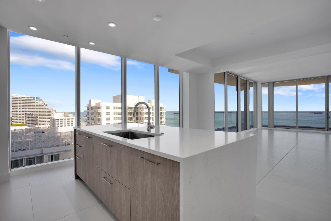 151 N Seabreeze Blv #E-1204 Fort Lauderdale, FL 33304