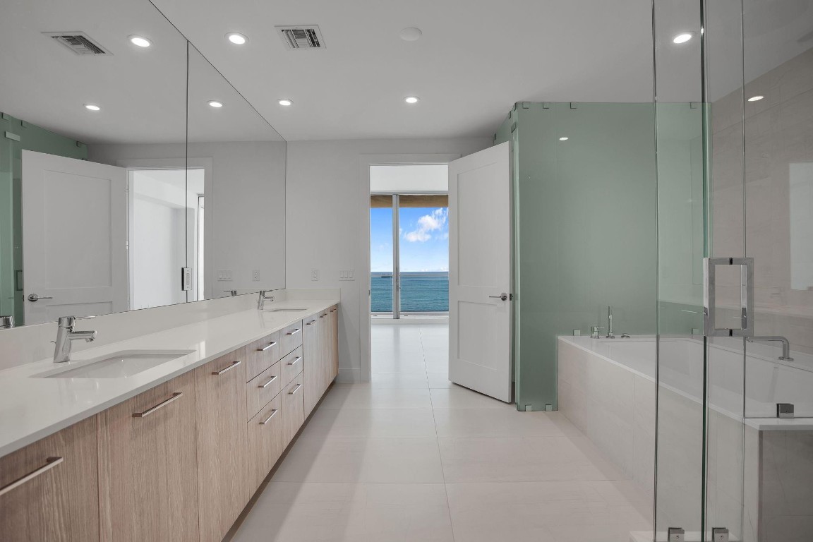 151 N Seabreeze Blv #E-1204 Fort Lauderdale, FL 33304