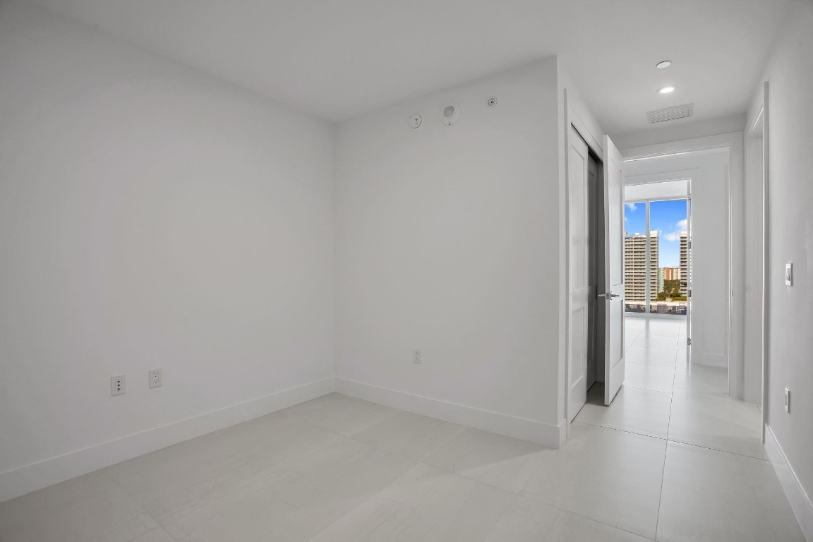 151 N Seabreeze Blv #E-1204 Fort Lauderdale, FL 33304