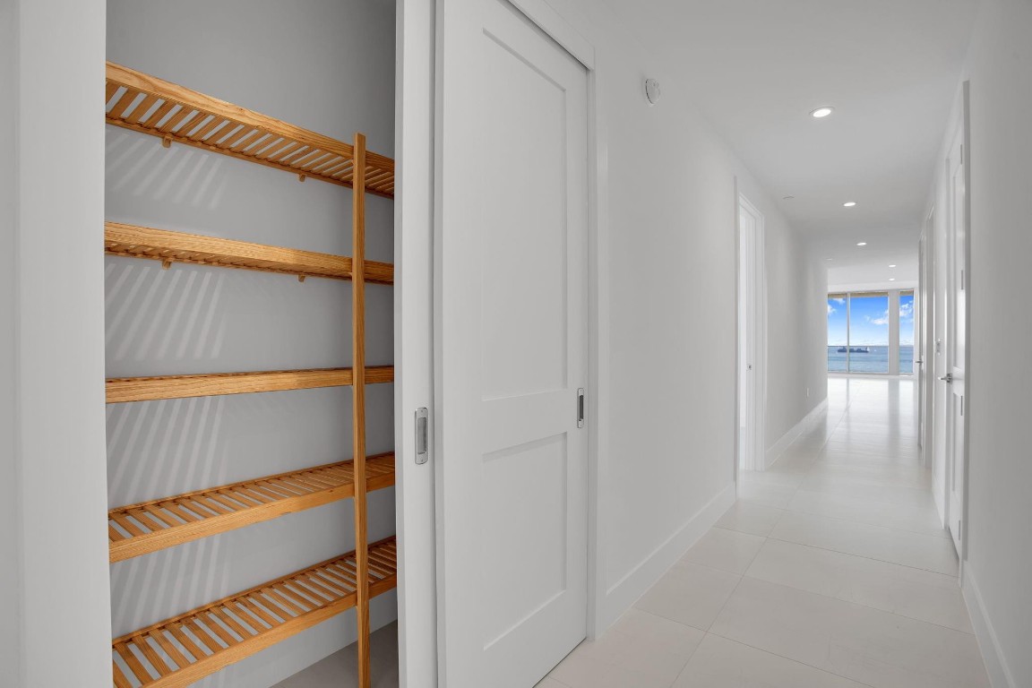 151 N Seabreeze Blv #E-1204 Fort Lauderdale, FL 33304