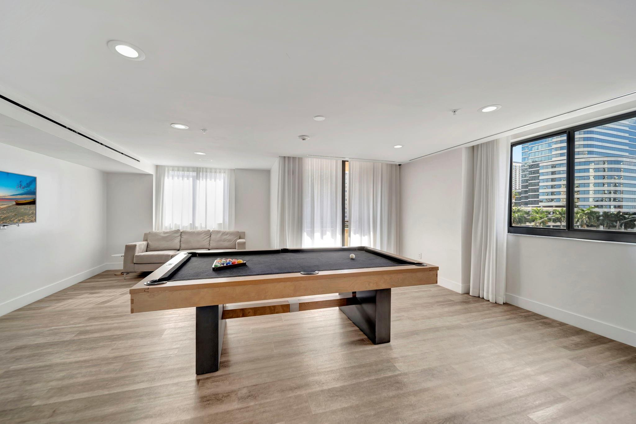 110 N Federal Hwy #707 Fort Lauderdale, FL 33301