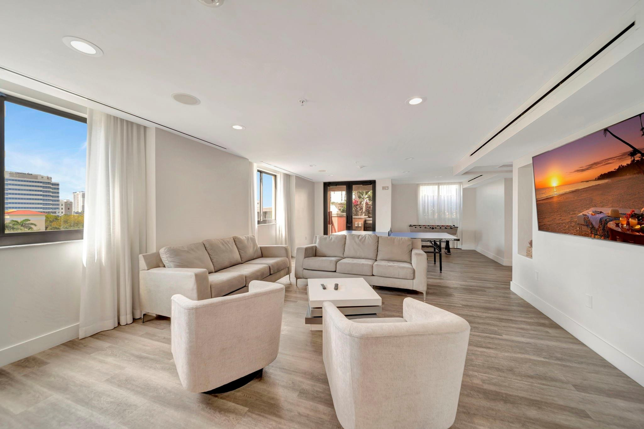 110 N Federal Hwy #707 Fort Lauderdale, FL 33301