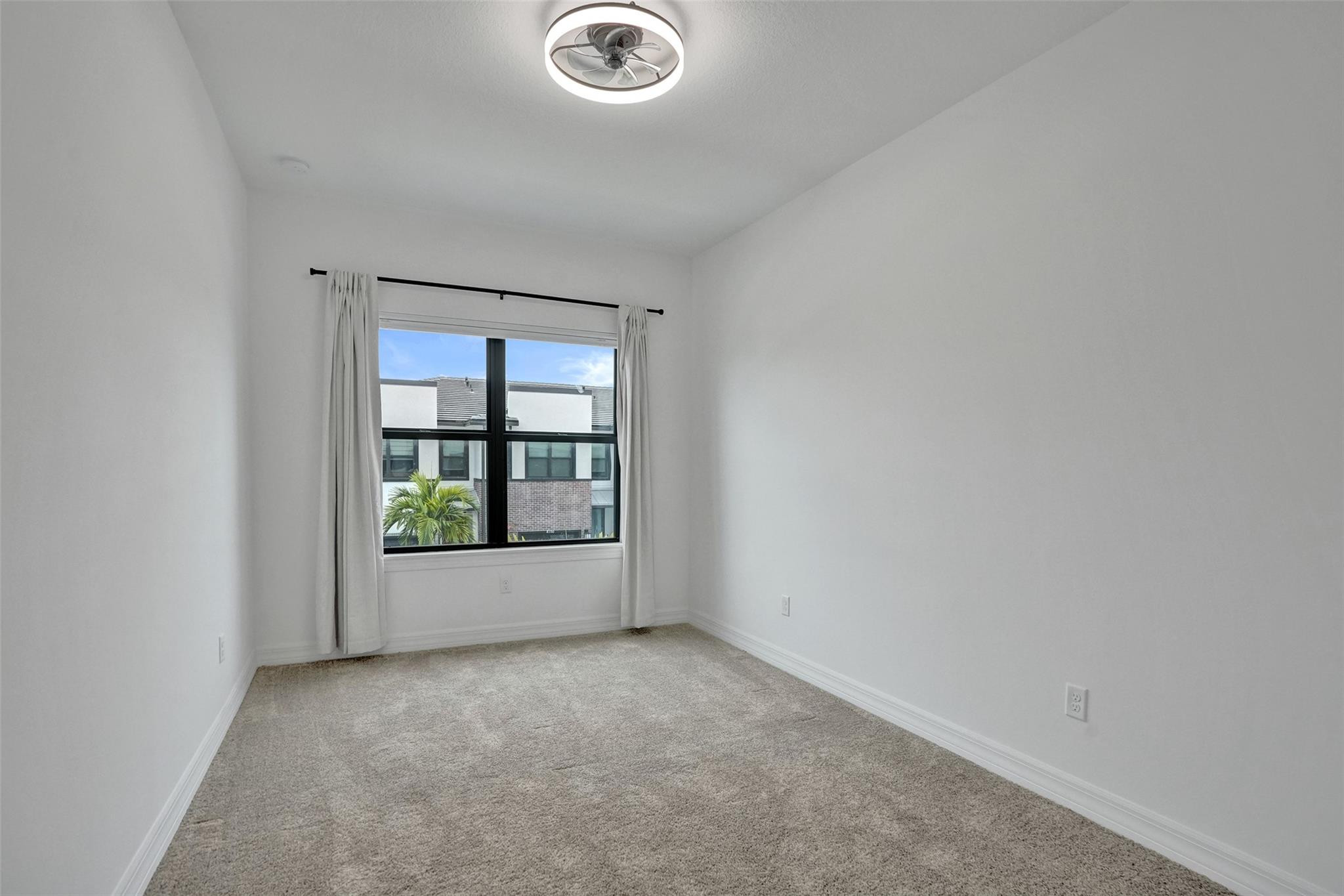 8355 NW 7th Plantation, FL 33324