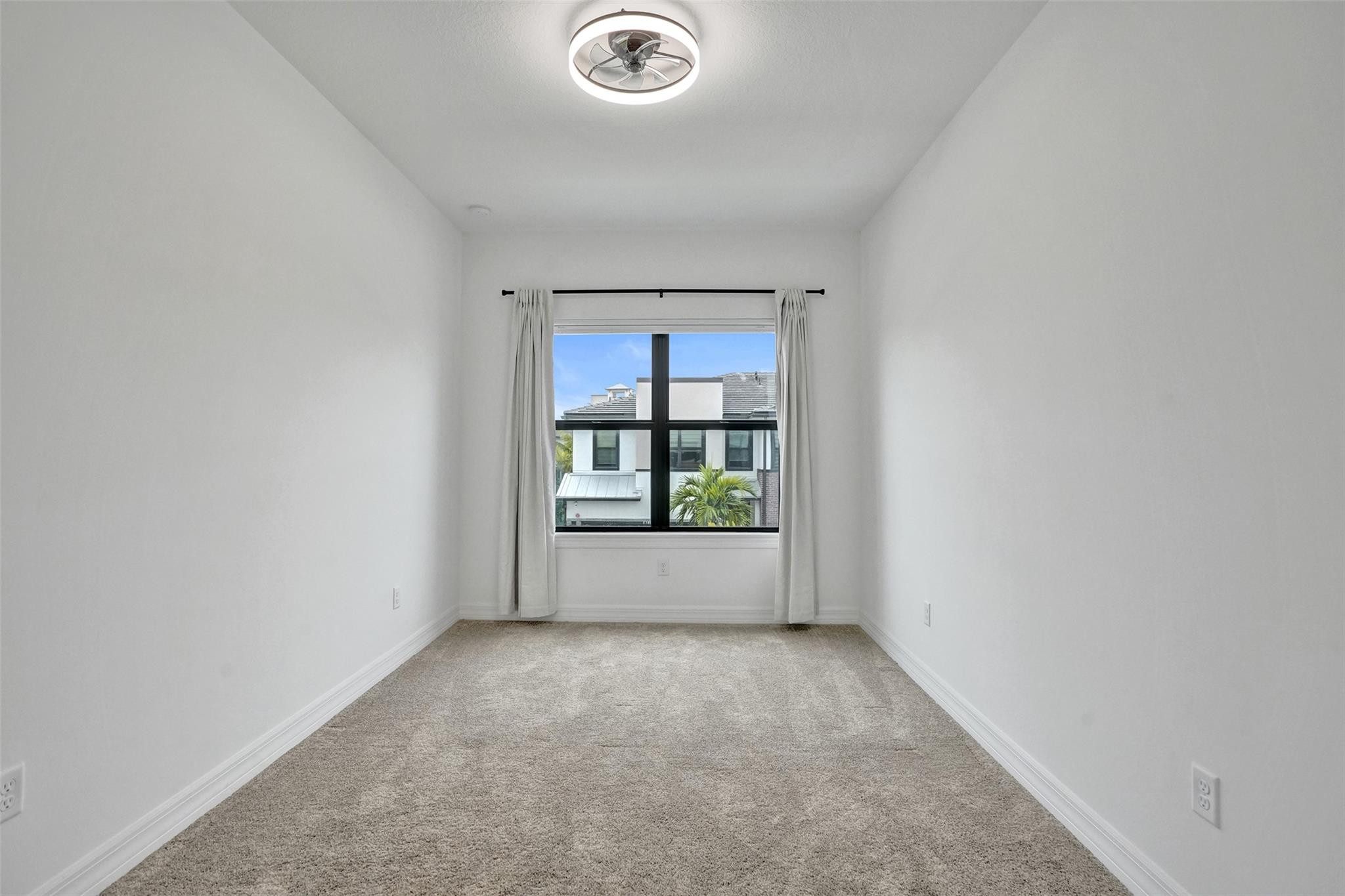 8355 NW 7th Plantation, FL 33324