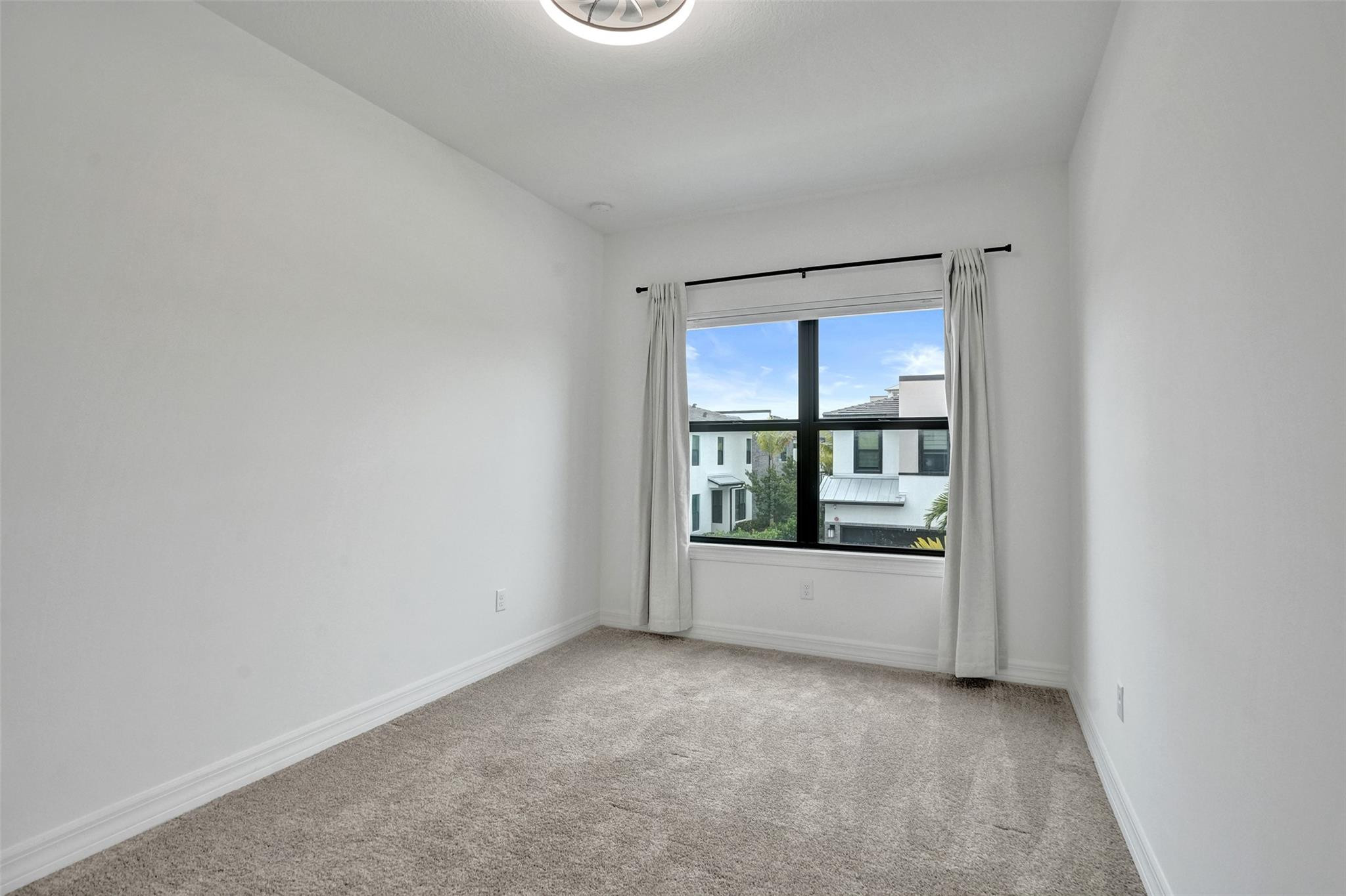 8355 NW 7th Plantation, FL 33324