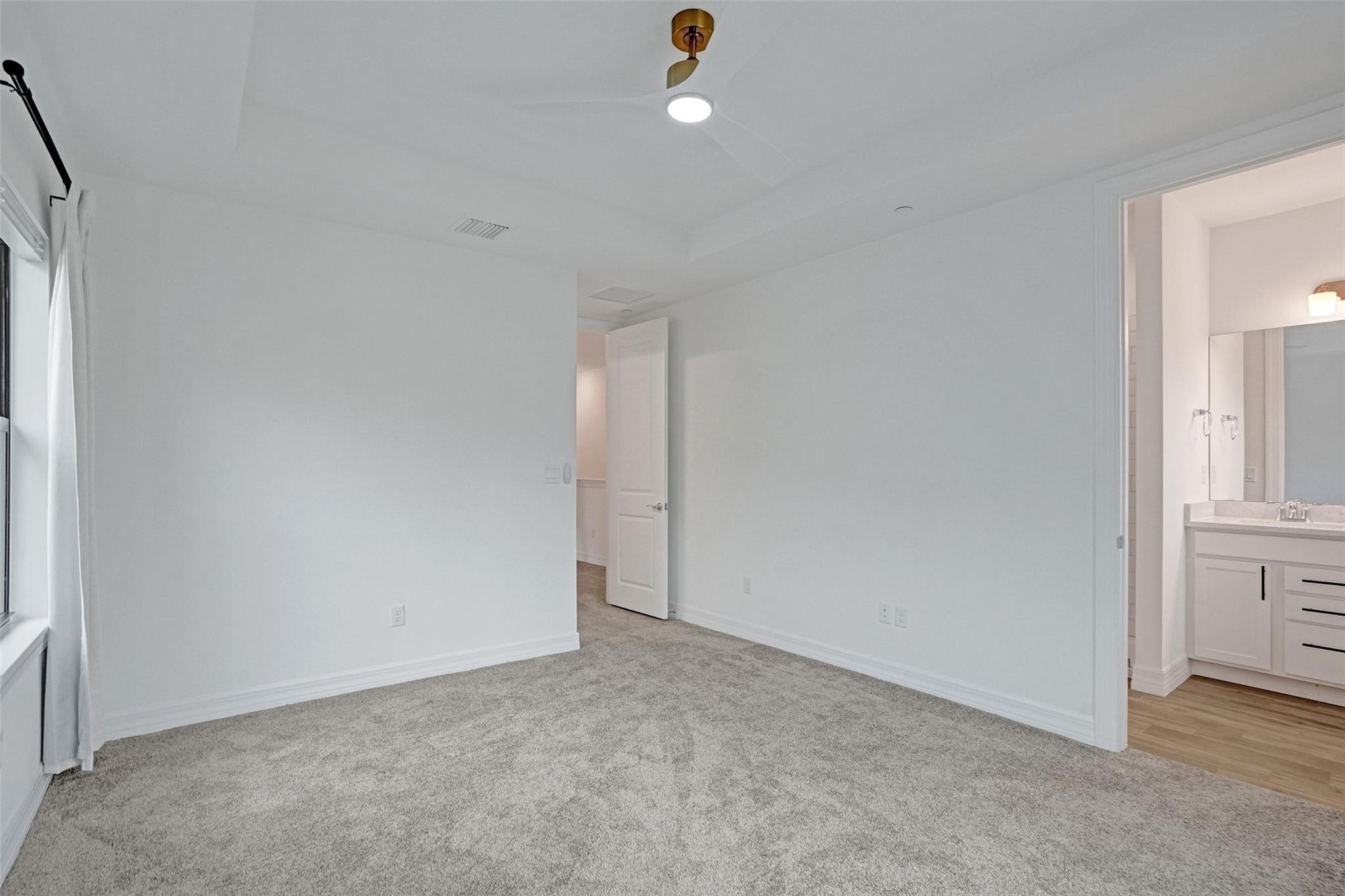 8355 NW 7th Plantation, FL 33324